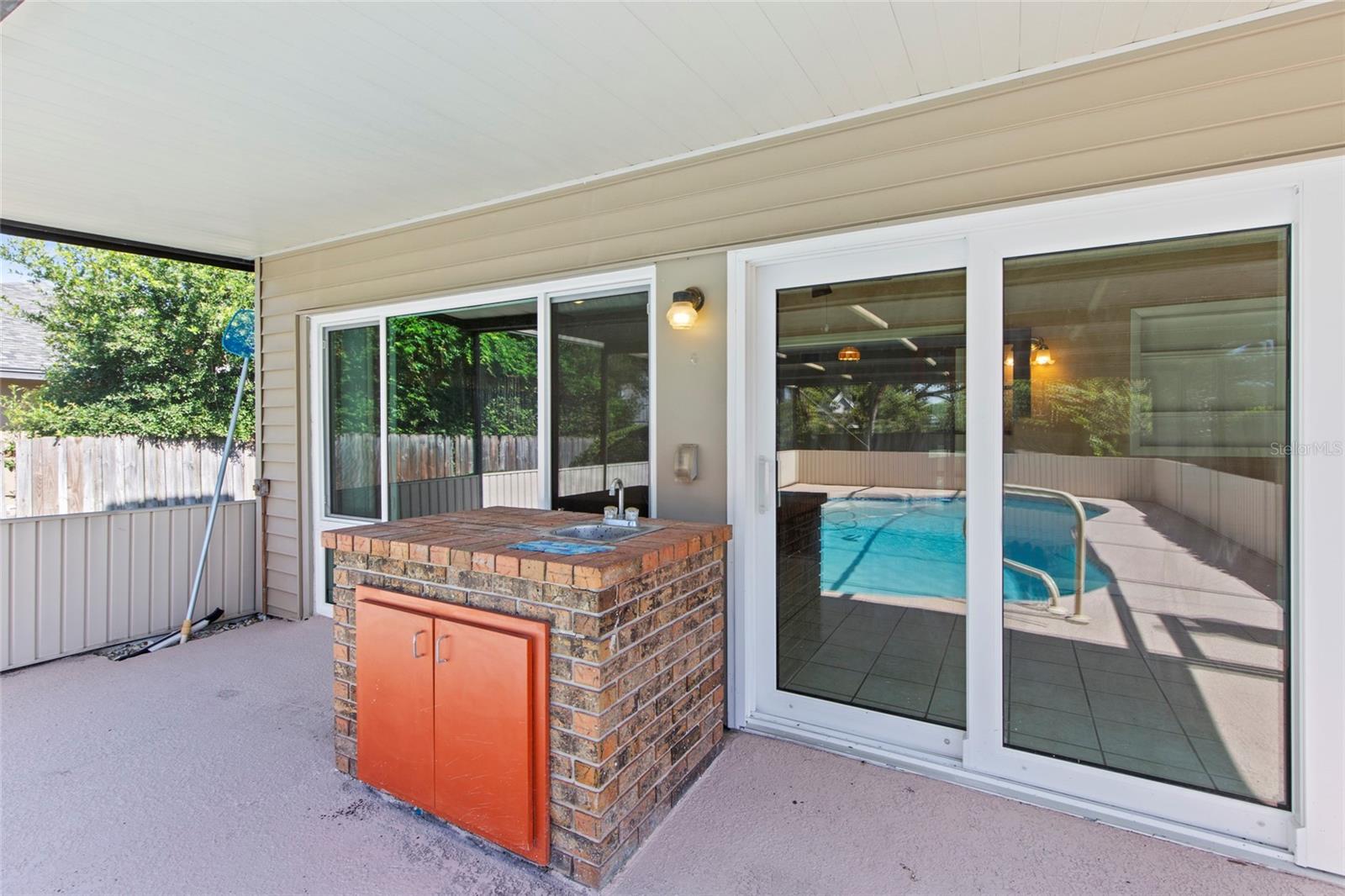 ROYAL GLEN - Residential