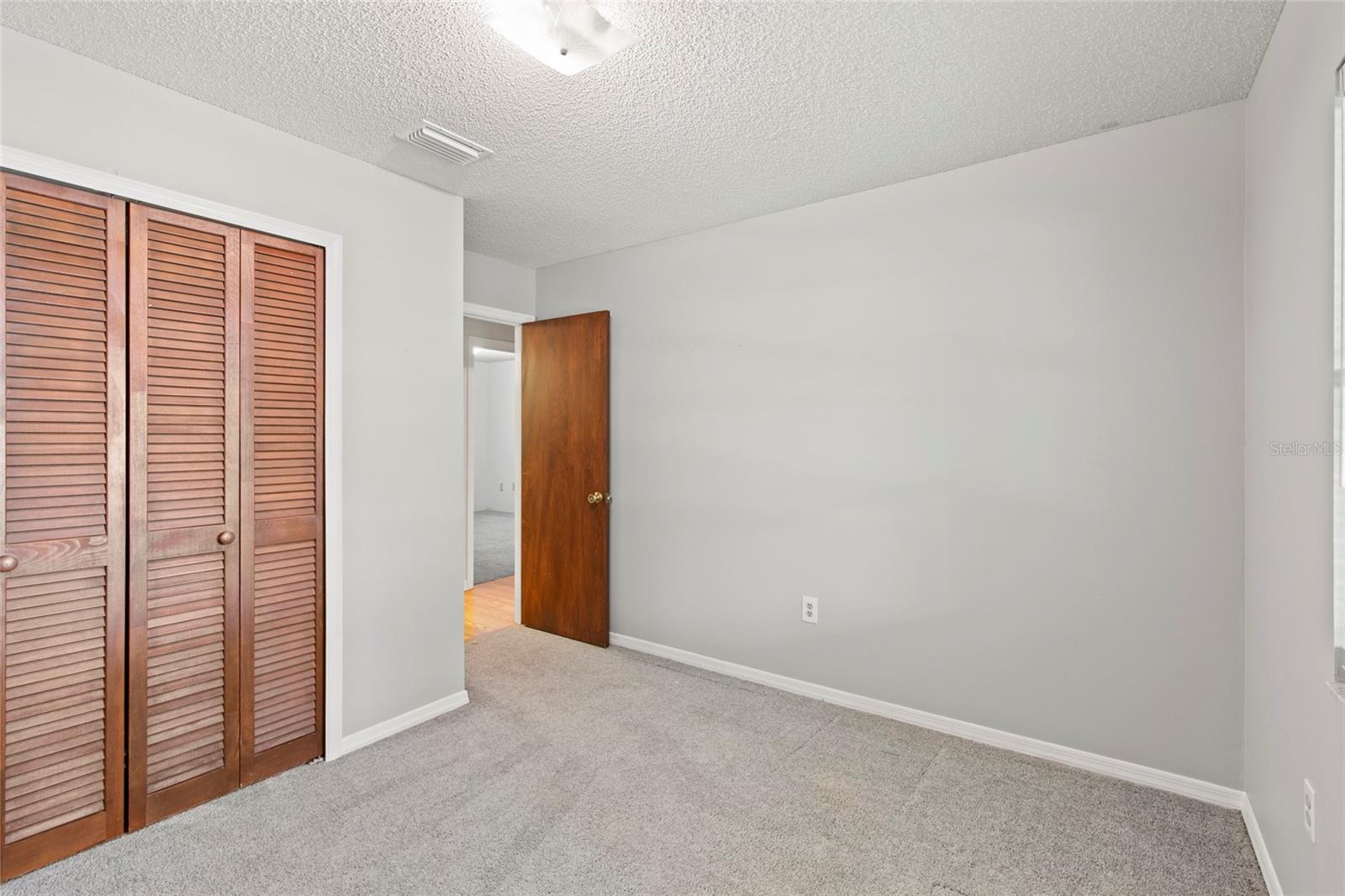 ROYAL GLEN - Residential