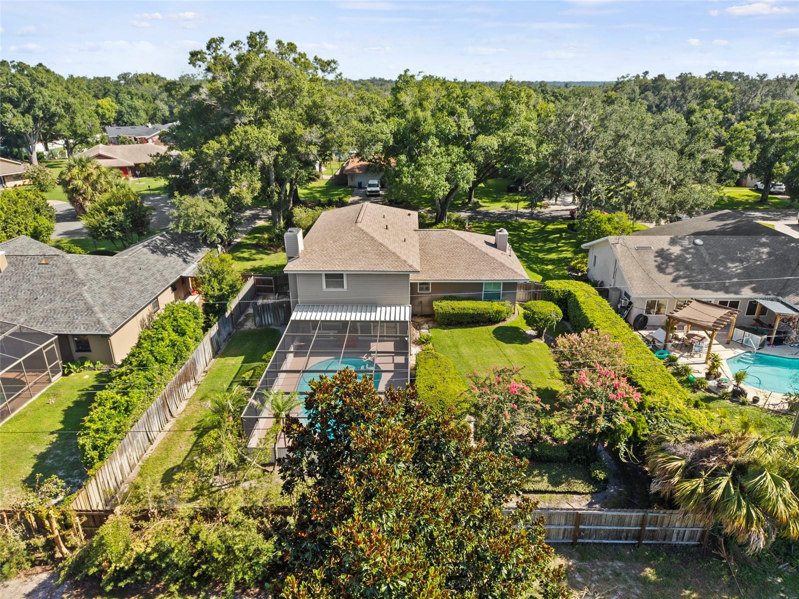 ROYAL GLEN - Residential