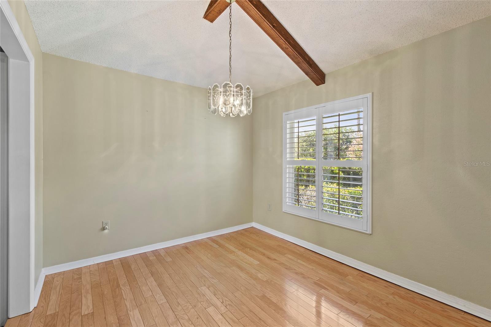 ROYAL GLEN - Residential