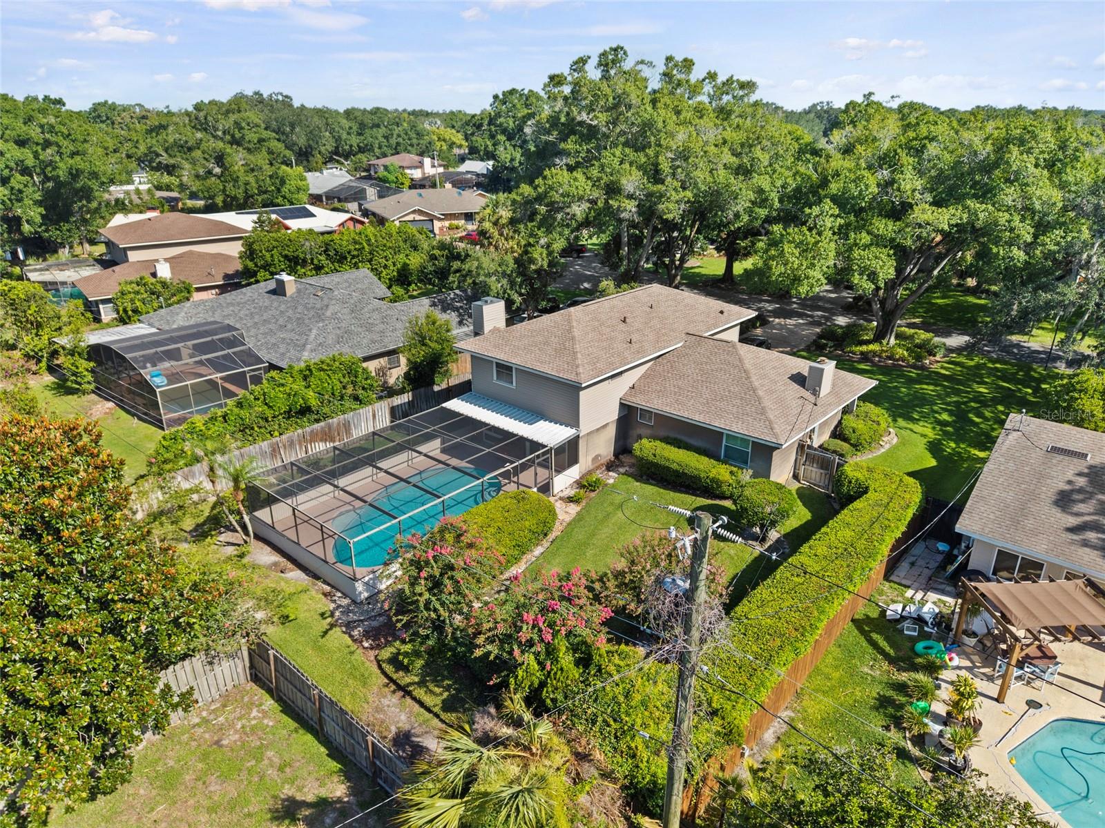 ROYAL GLEN - Residential
