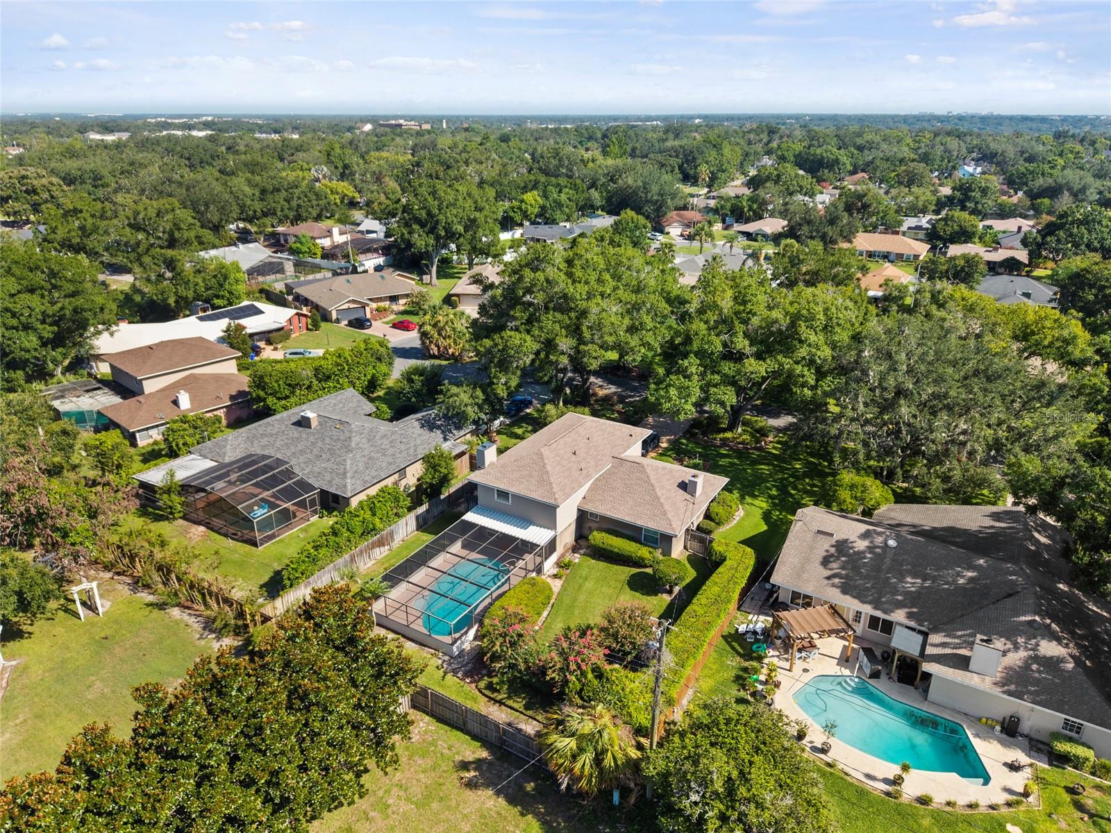 ROYAL GLEN - Residential