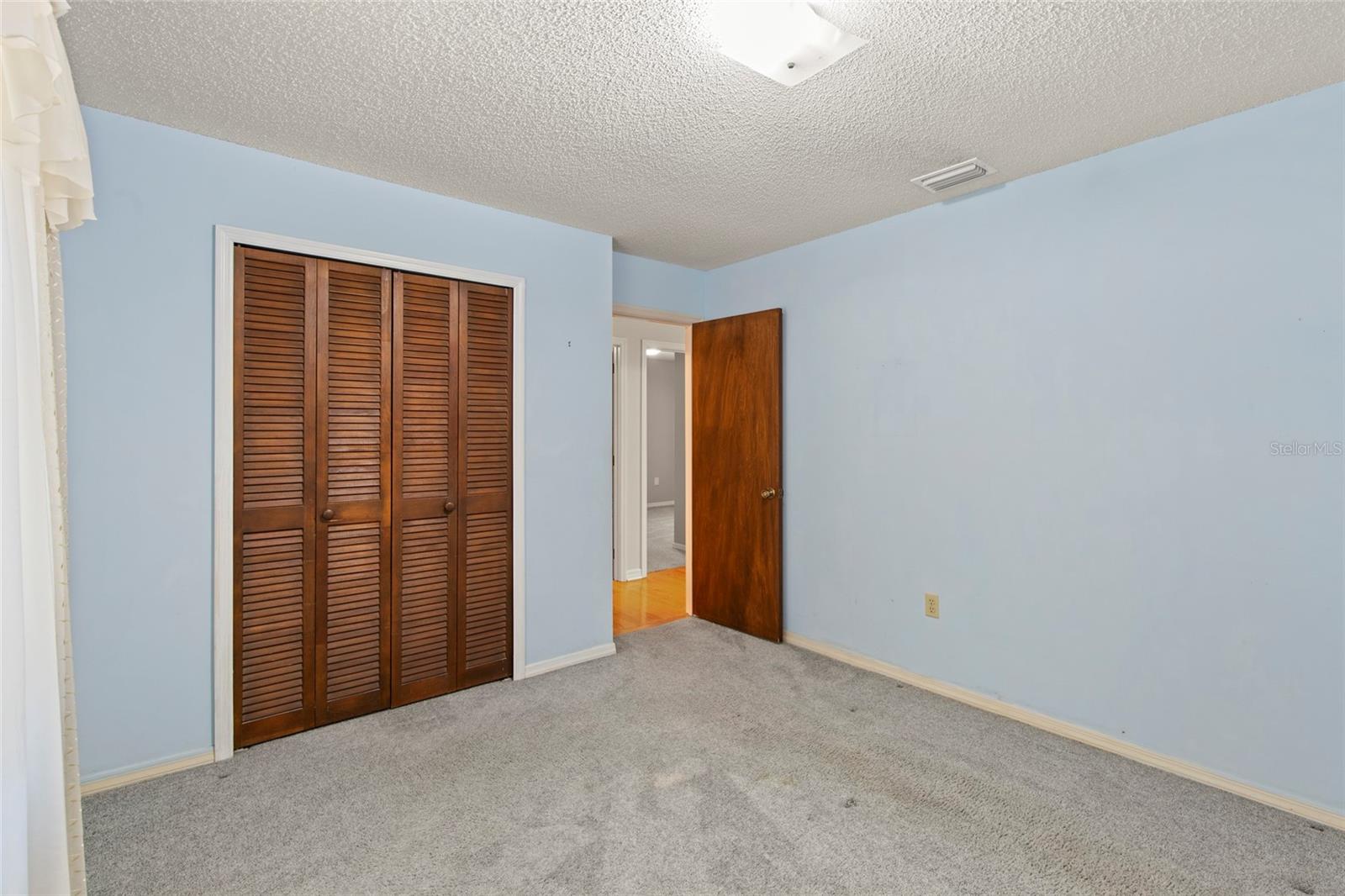 ROYAL GLEN - Residential