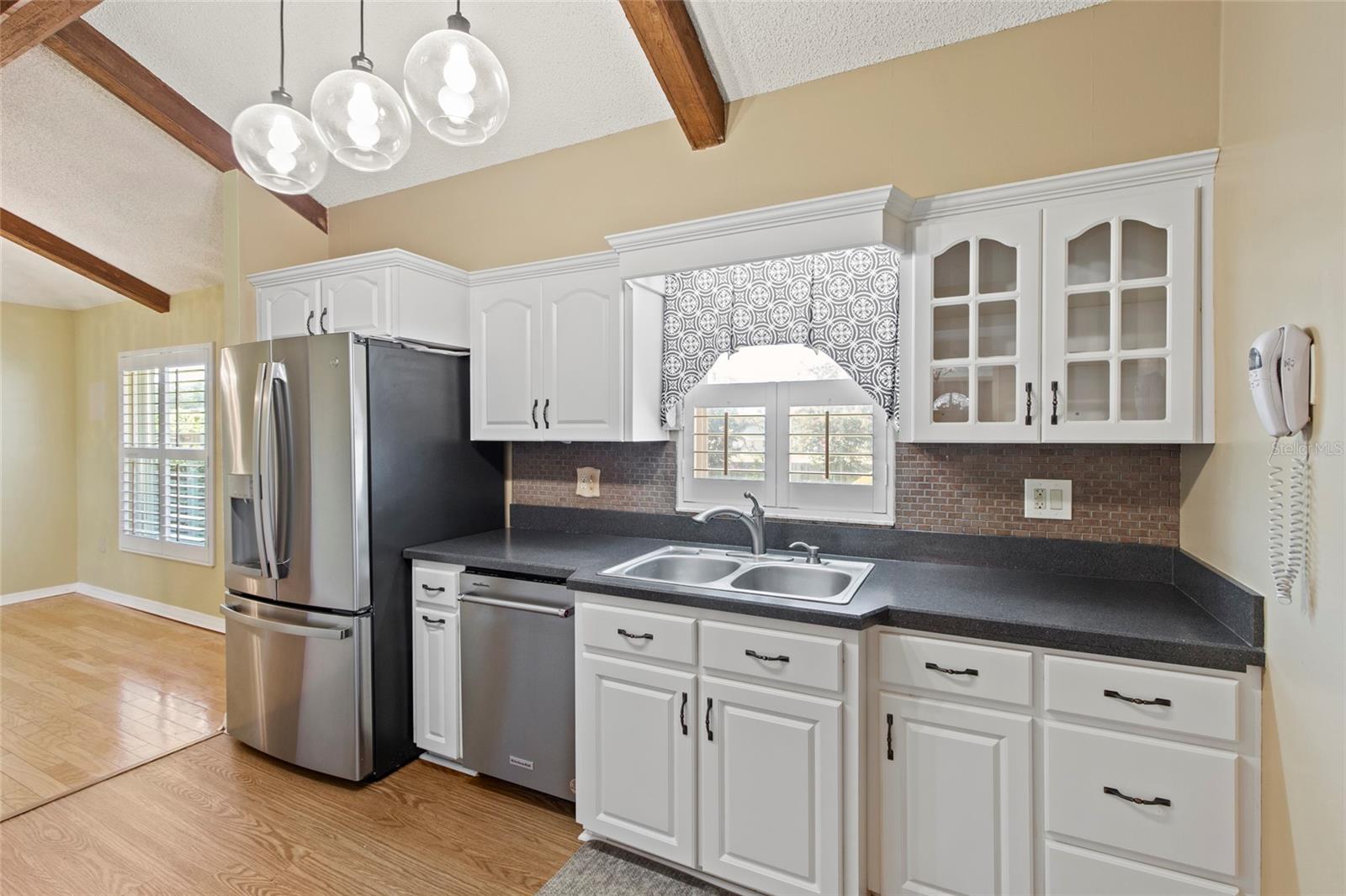 ROYAL GLEN - Residential