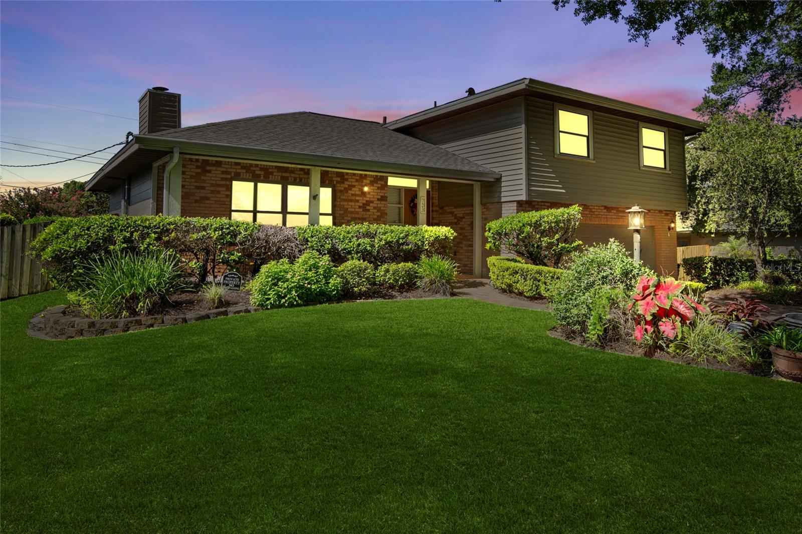 ROYAL GLEN - Residential