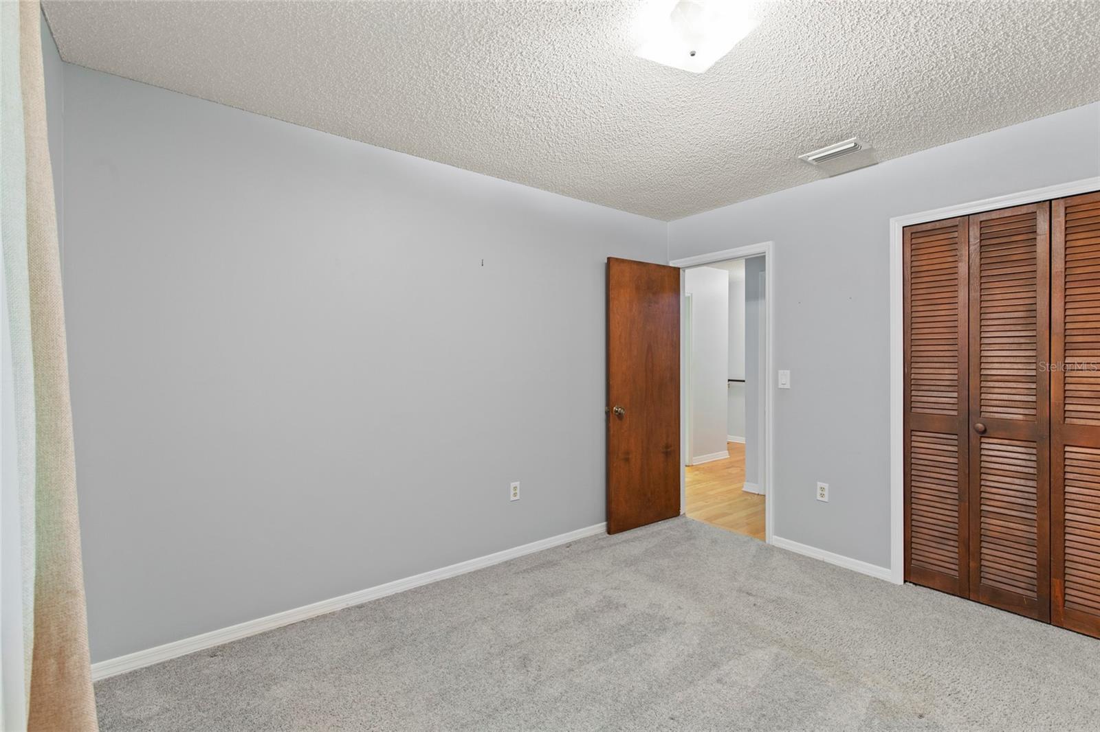 ROYAL GLEN - Residential