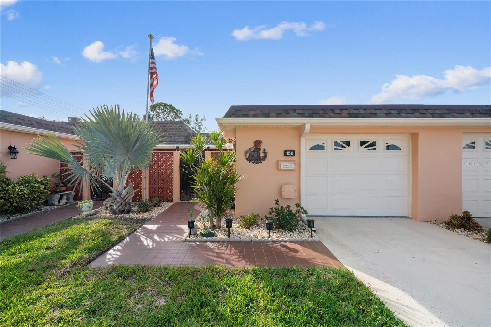 BOCA CIEGA POINT EAST - Residential