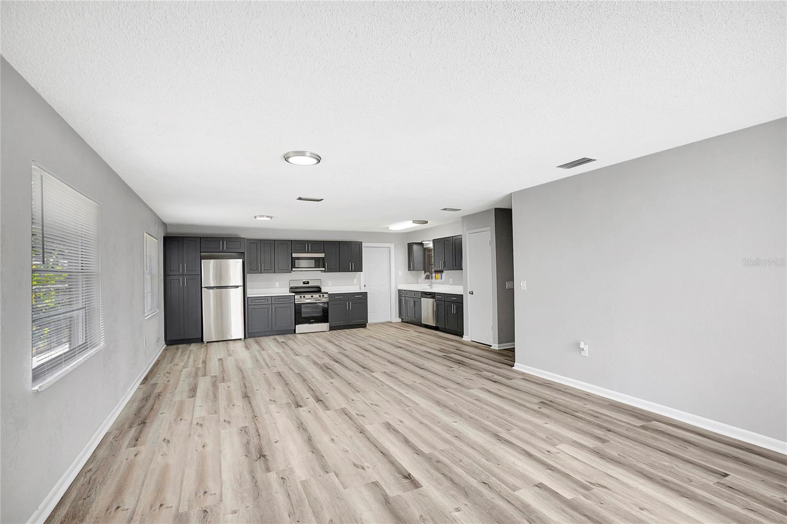 WOODBERY ESTATES - Residential