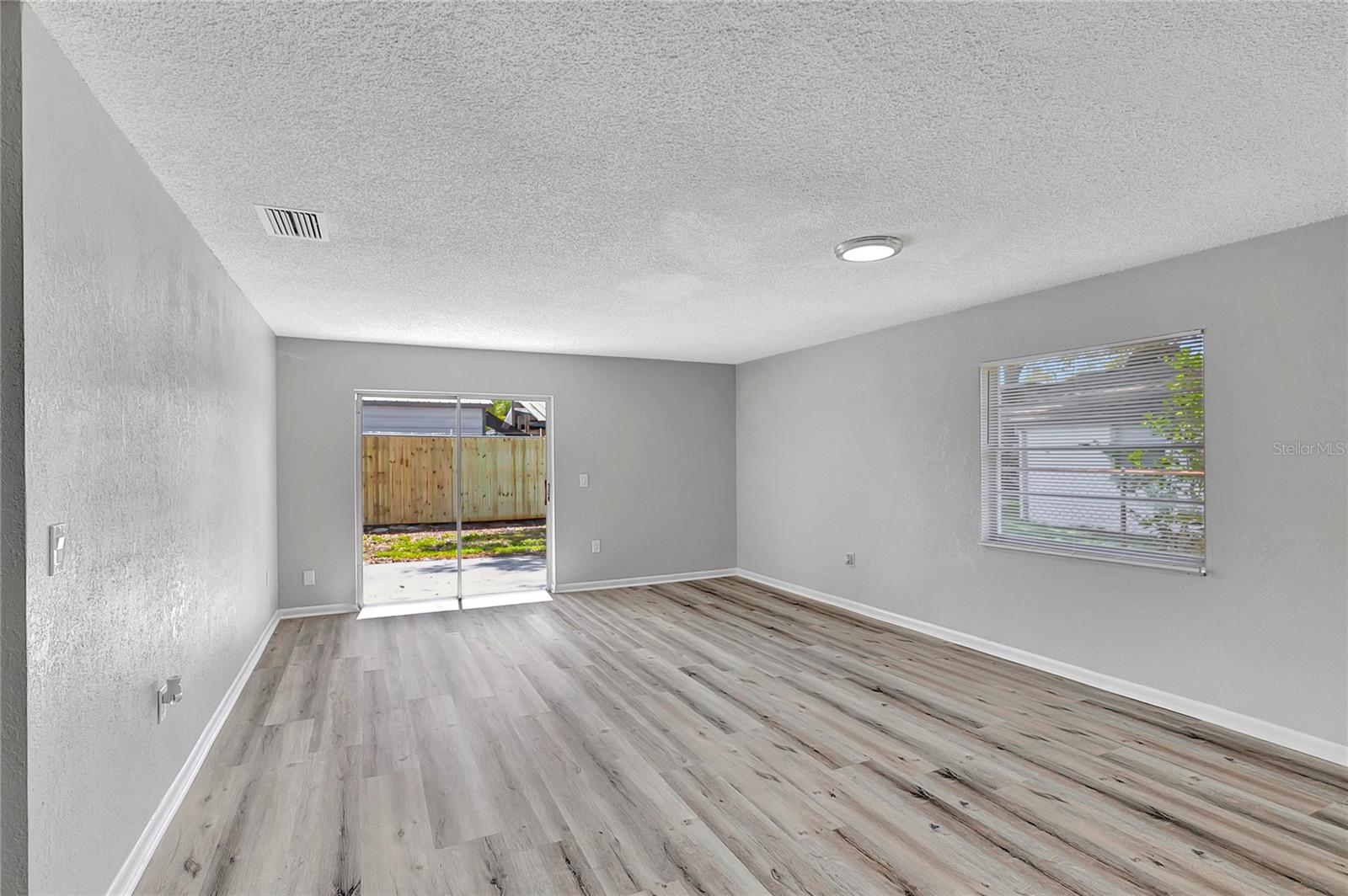 WOODBERY ESTATES - Residential
