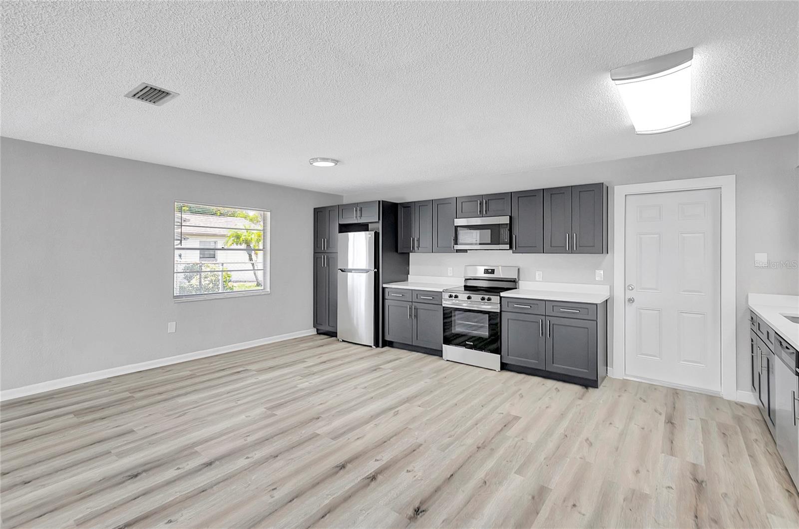 WOODBERY ESTATES - Residential