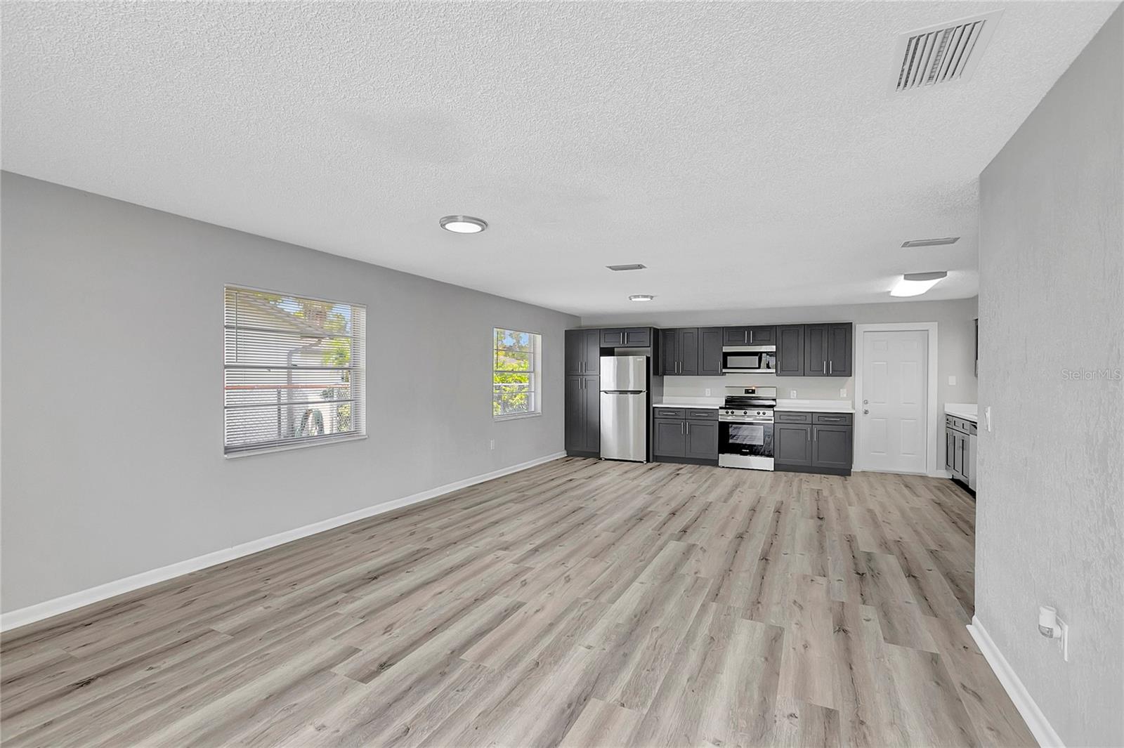 WOODBERY ESTATES - Residential