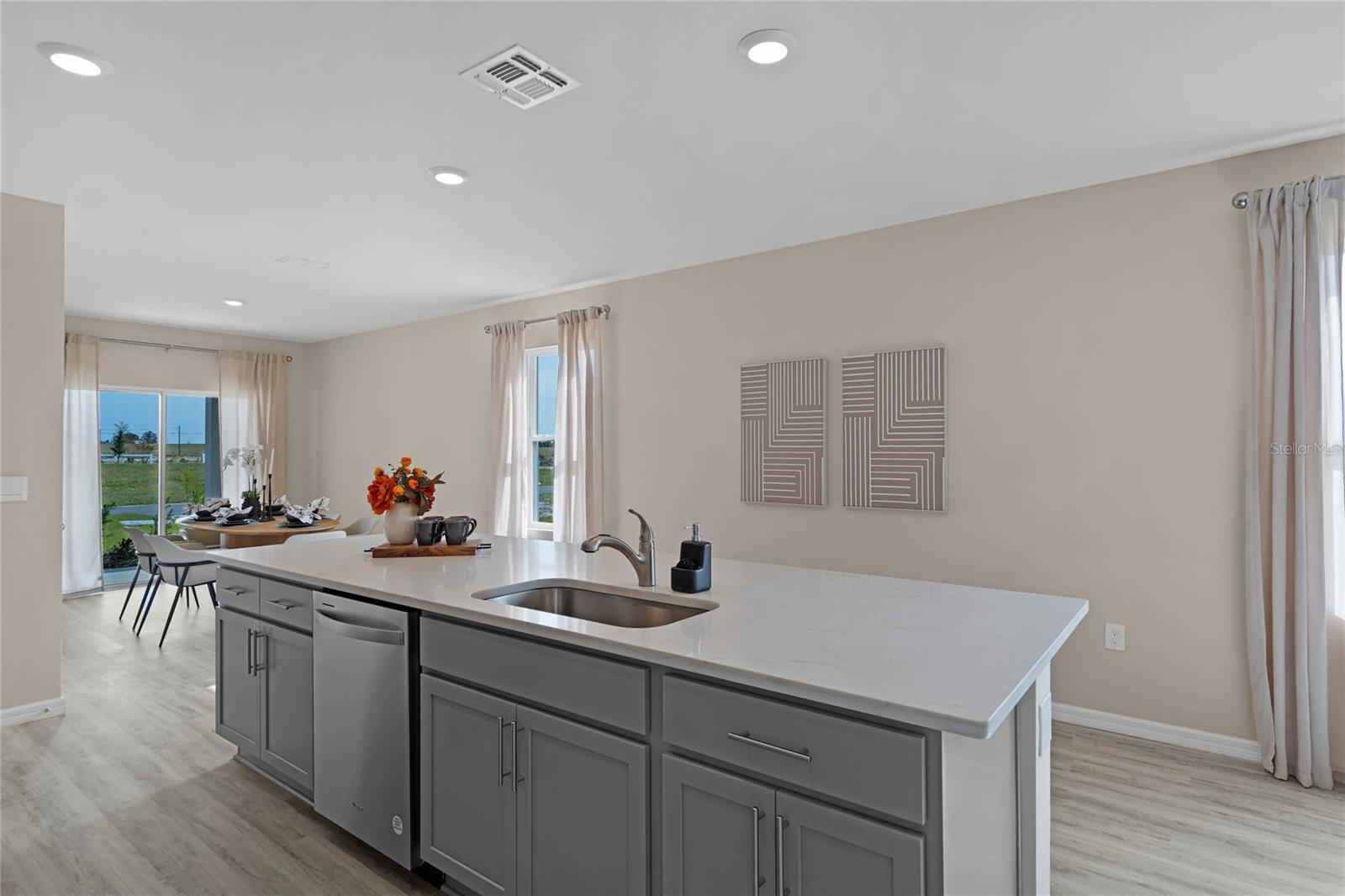 HARMONY ON LAKE ELOISE - Residential