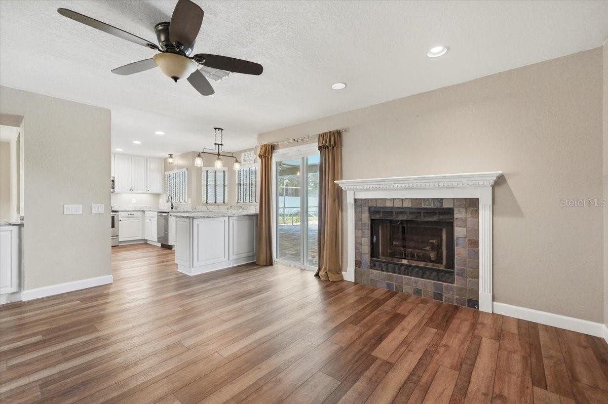 LAKE ELOISE PLACE - Residential