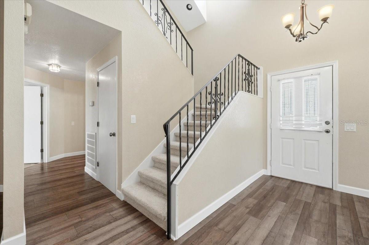 LAKE ELOISE PLACE - Residential