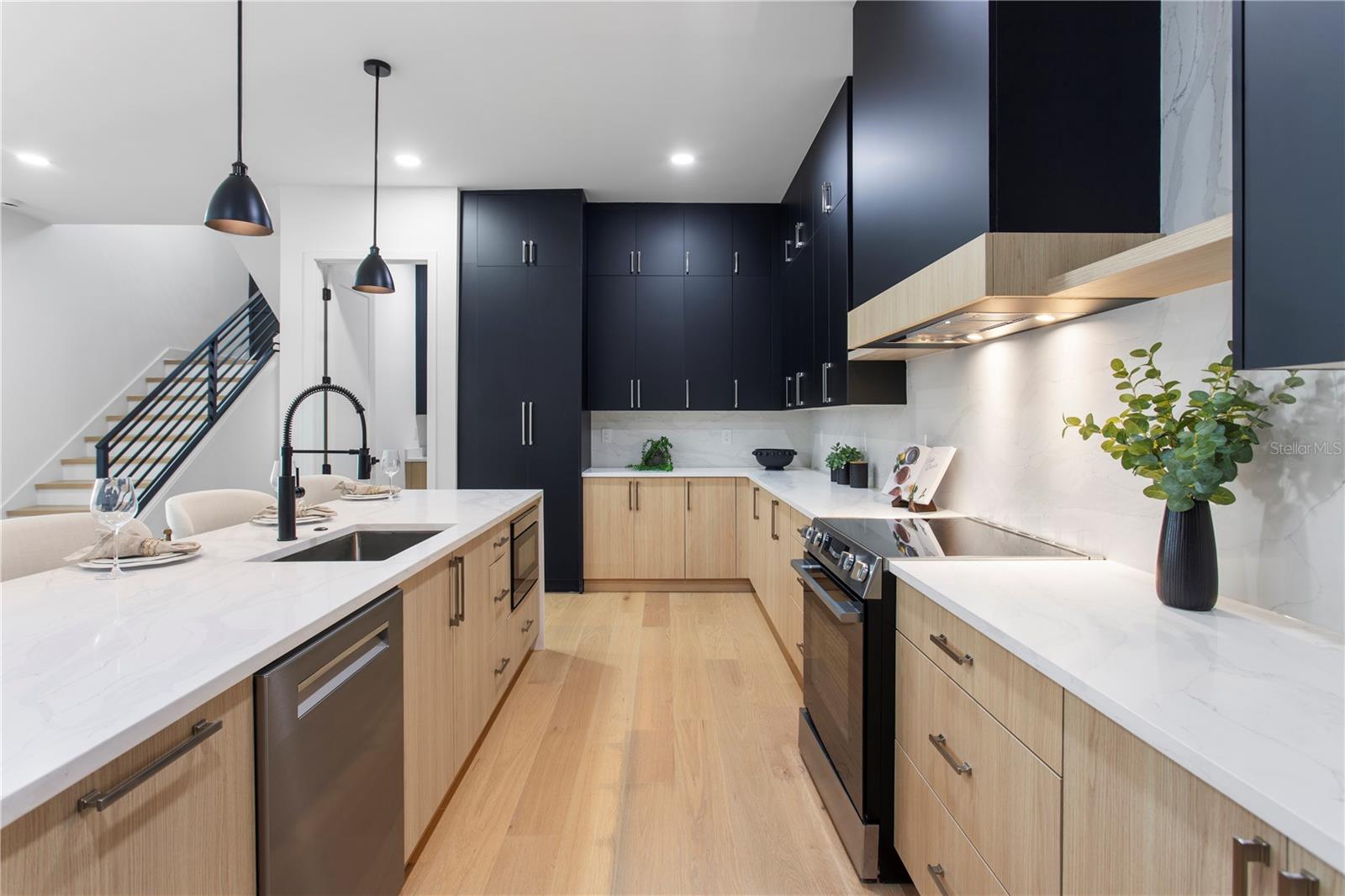 MACFARLANE PARK SUB - Residential Lease