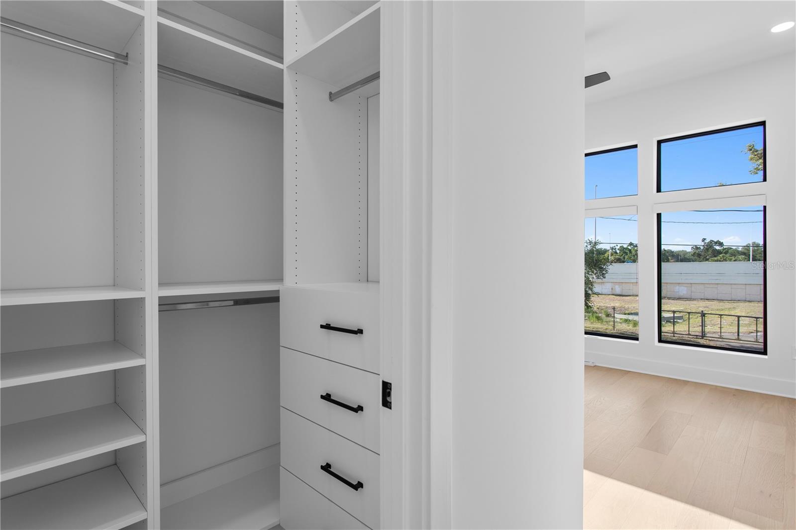 MACFARLANE PARK SUB - Residential Lease