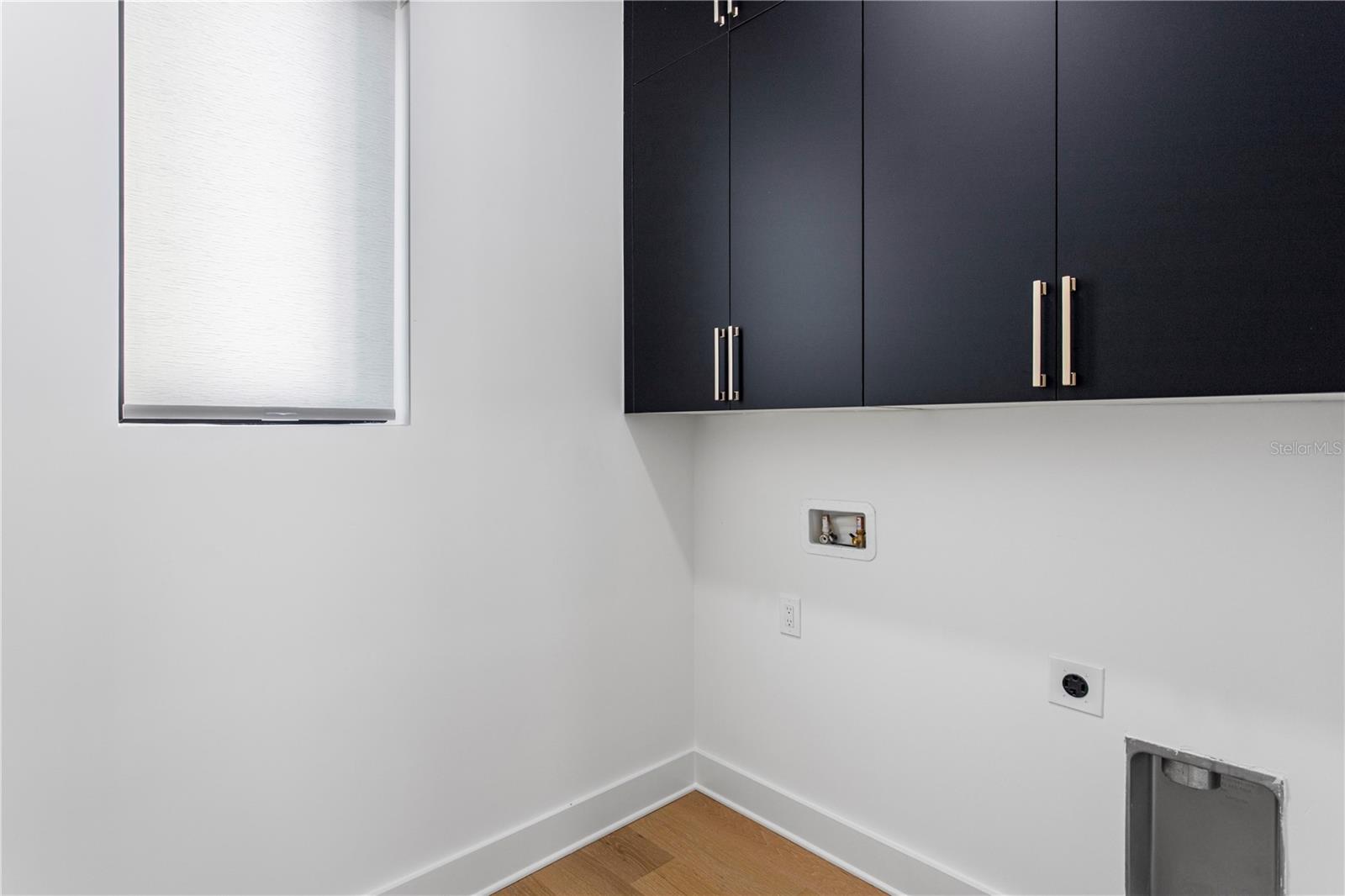 MACFARLANE PARK SUB - Residential Lease