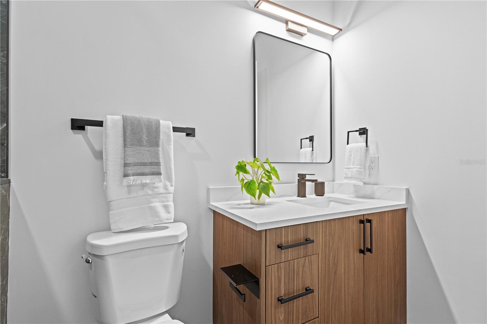 MACFARLANE PARK SUB - Residential Lease