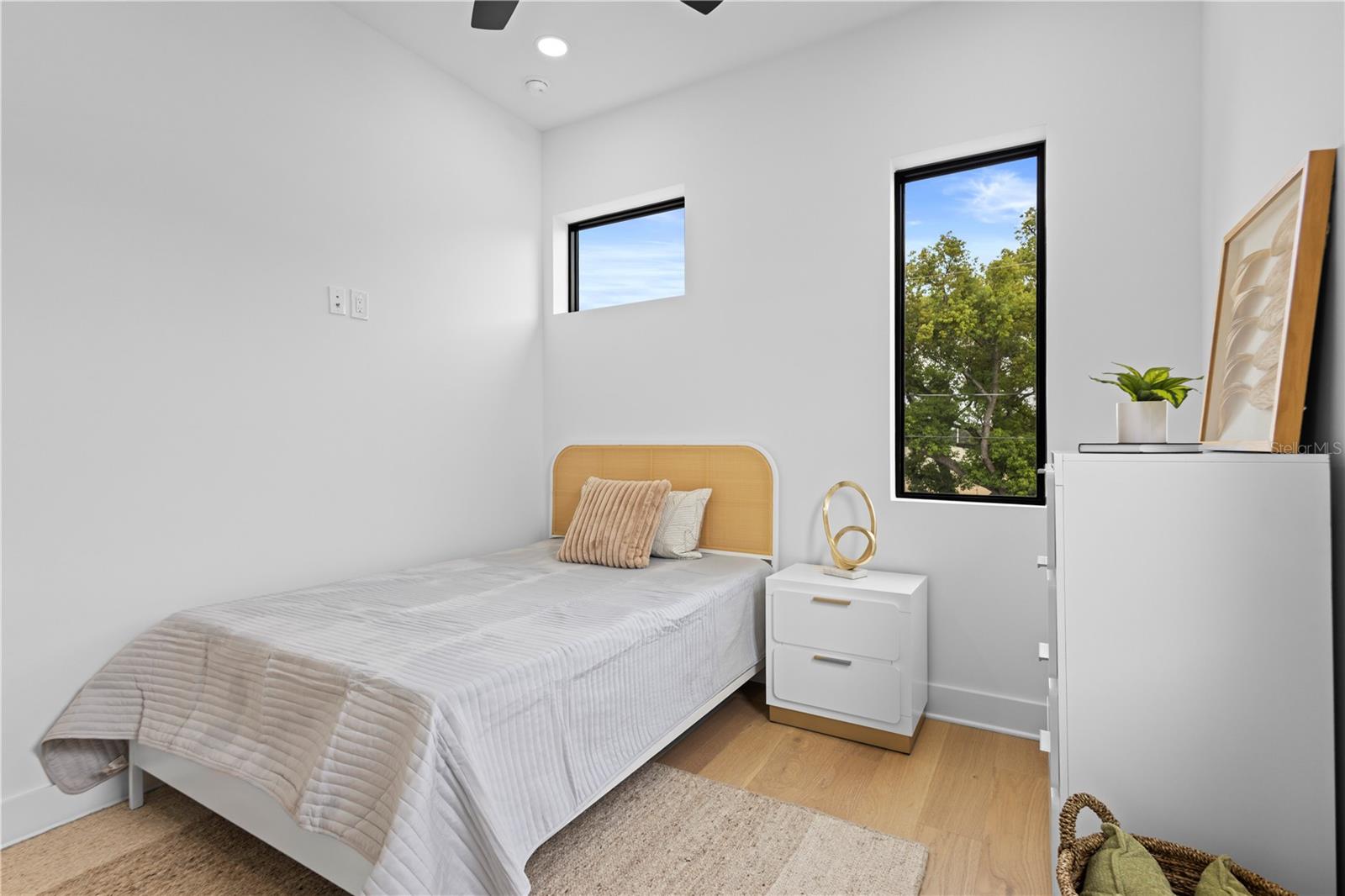 MACFARLANE PARK SUB - Residential Lease