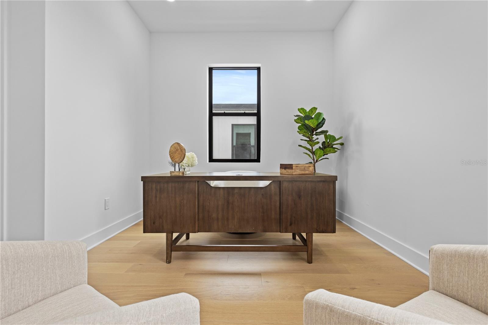 MACFARLANE PARK SUB - Residential Lease