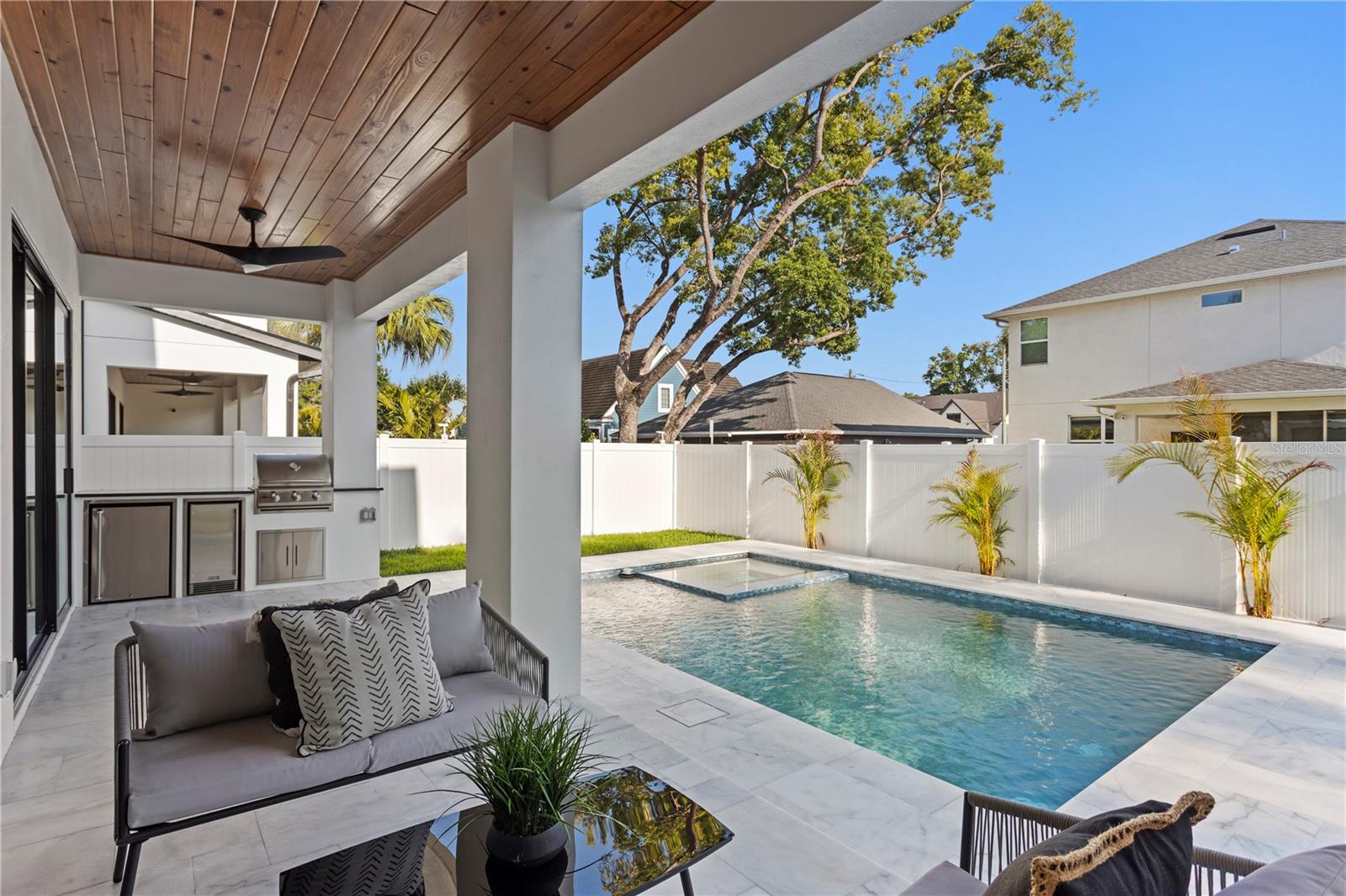 MACFARLANE PARK SUB - Residential Lease