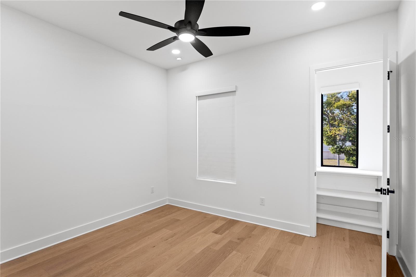 MACFARLANE PARK SUB - Residential Lease