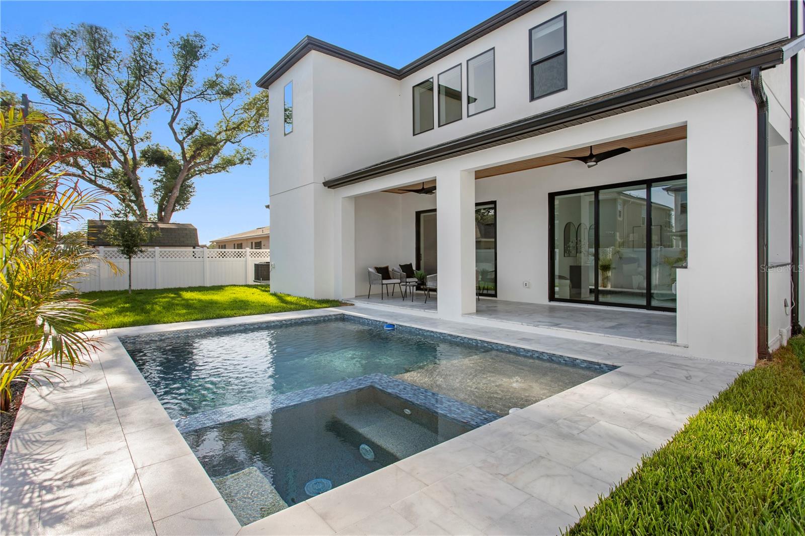 MACFARLANE PARK SUB - Residential Lease