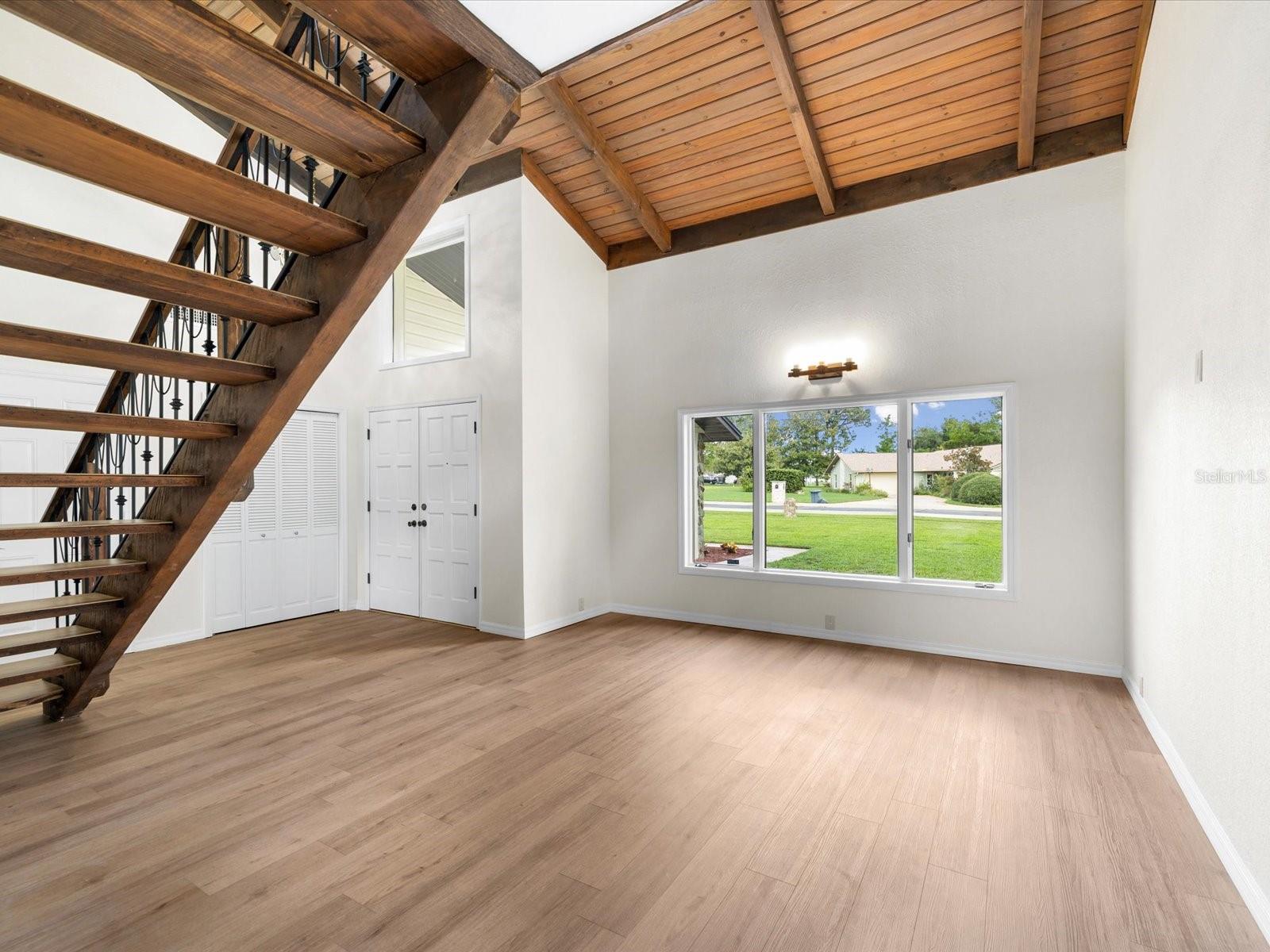 HIDDEN LAKE ESTATES - Residential
