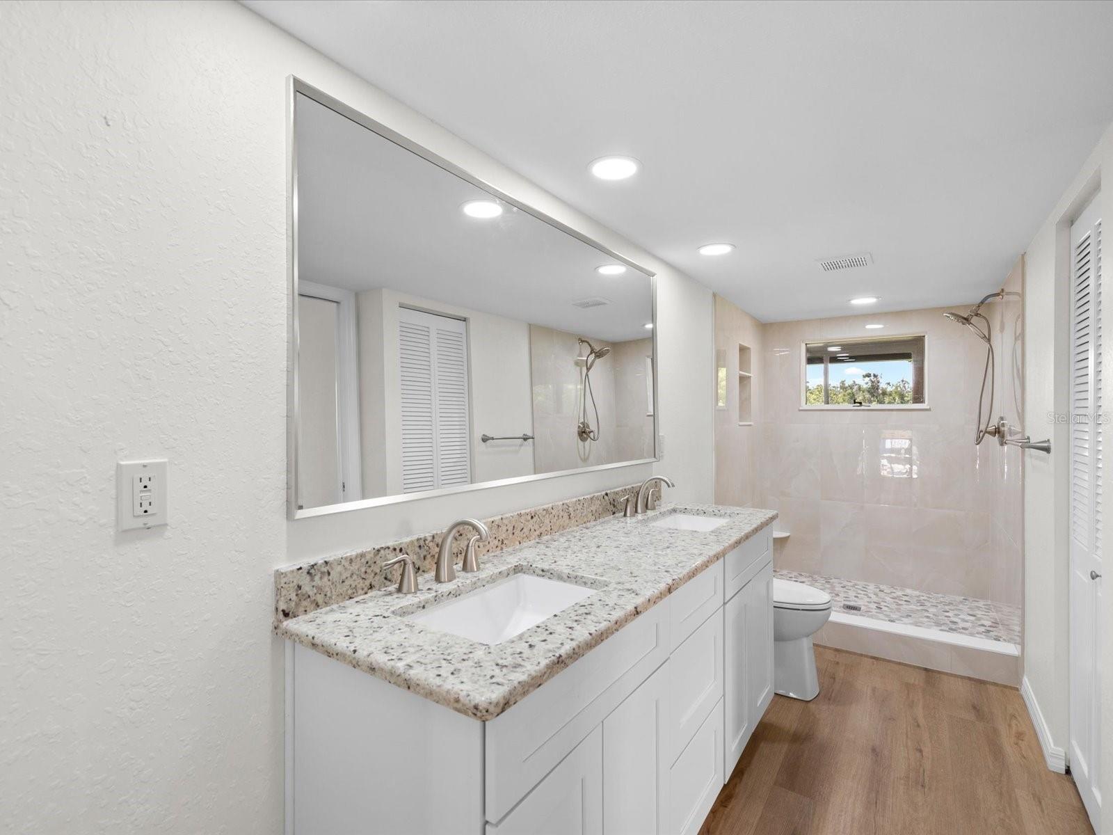 HIDDEN LAKE ESTATES - Residential