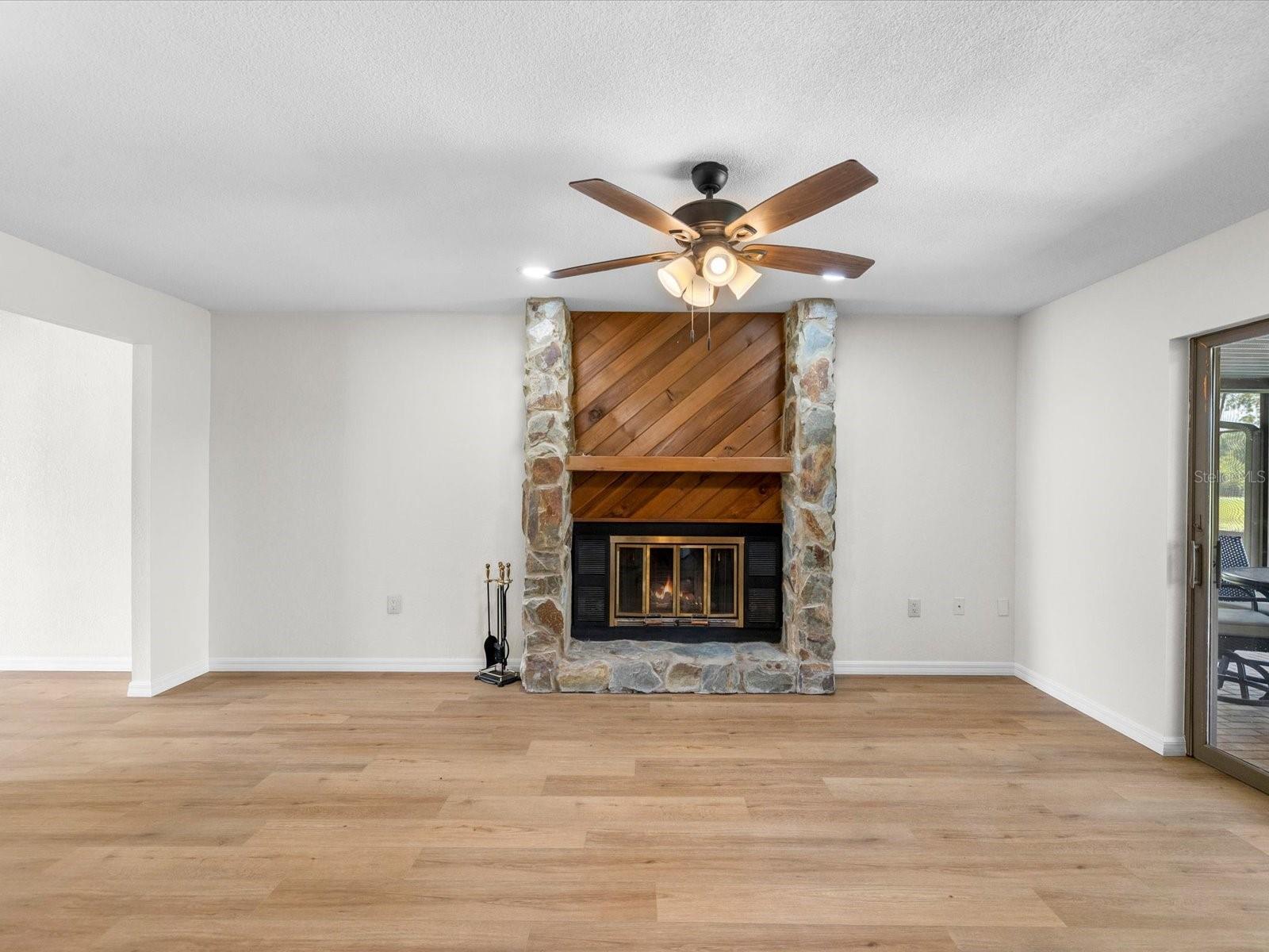 HIDDEN LAKE ESTATES - Residential
