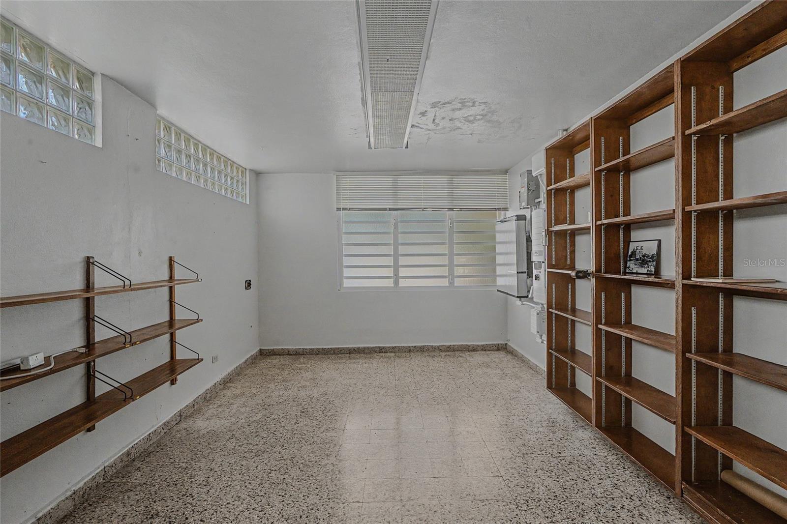 URB UNIVERSITY GARDENS - Residential