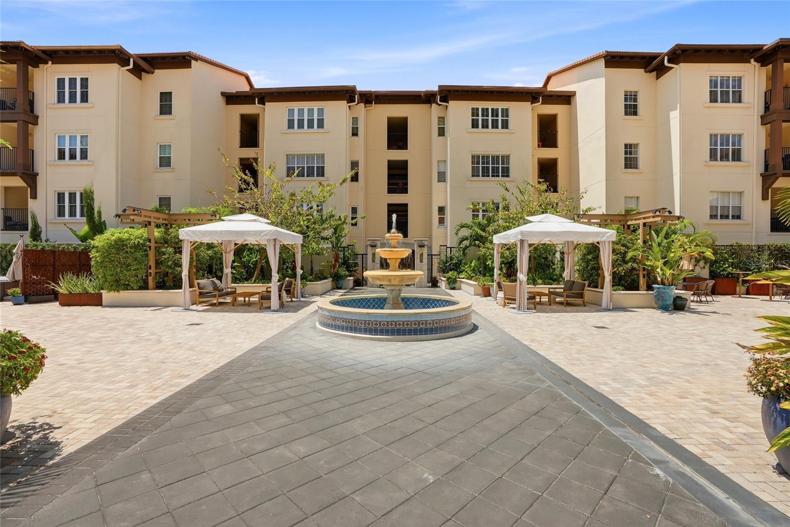 MADISON AT ST PETE - Residential