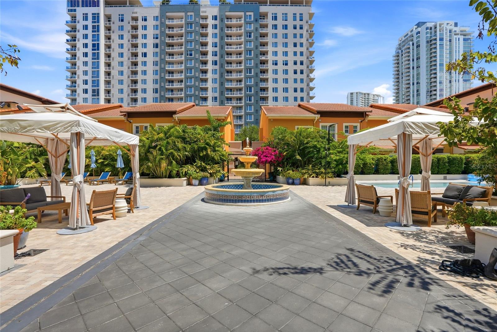 MADISON AT ST PETE - Residential