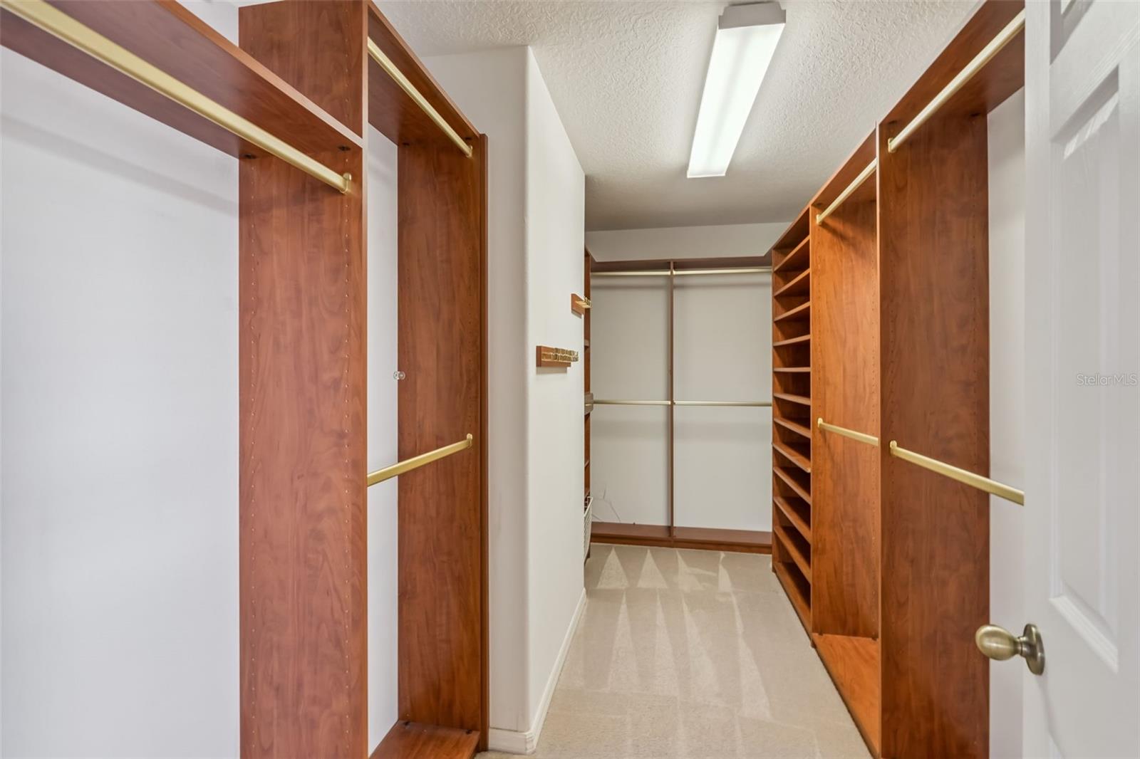 GLADES/SYLVAN LAKE PH 02 - Residential Lease