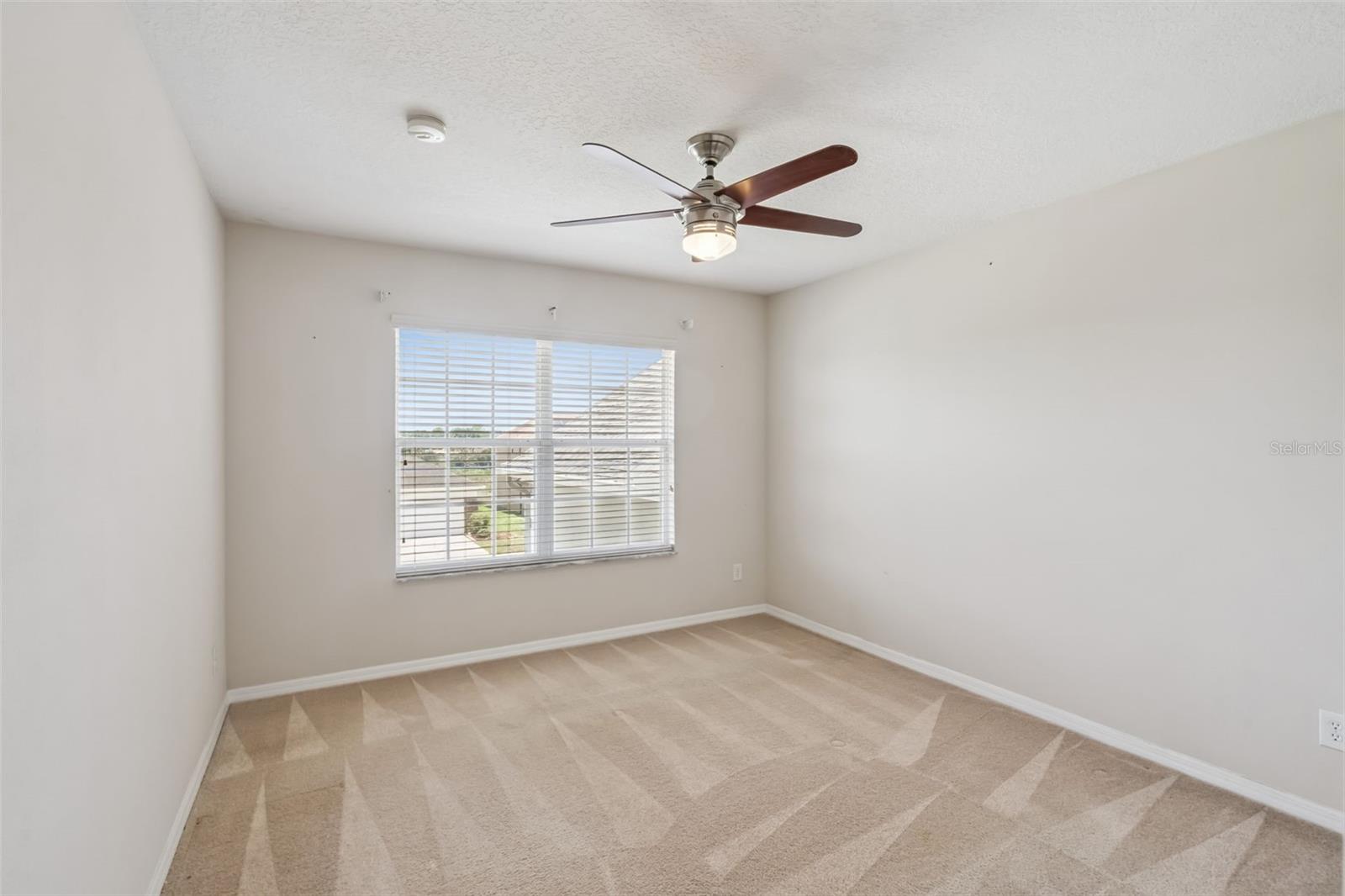 GLADES/SYLVAN LAKE PH 02 - Residential Lease