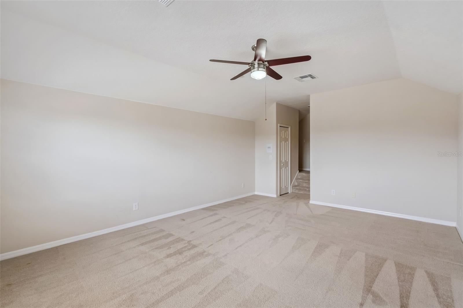 GLADES/SYLVAN LAKE PH 02 - Residential Lease
