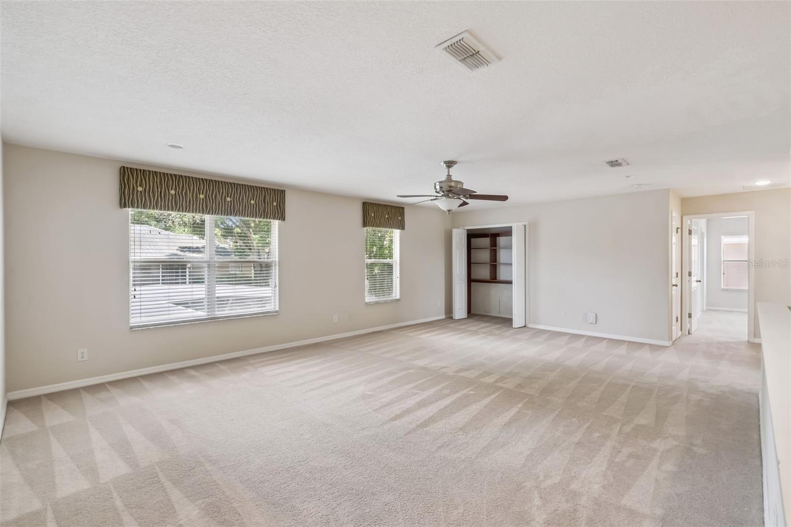 GLADES/SYLVAN LAKE PH 02 - Residential Lease