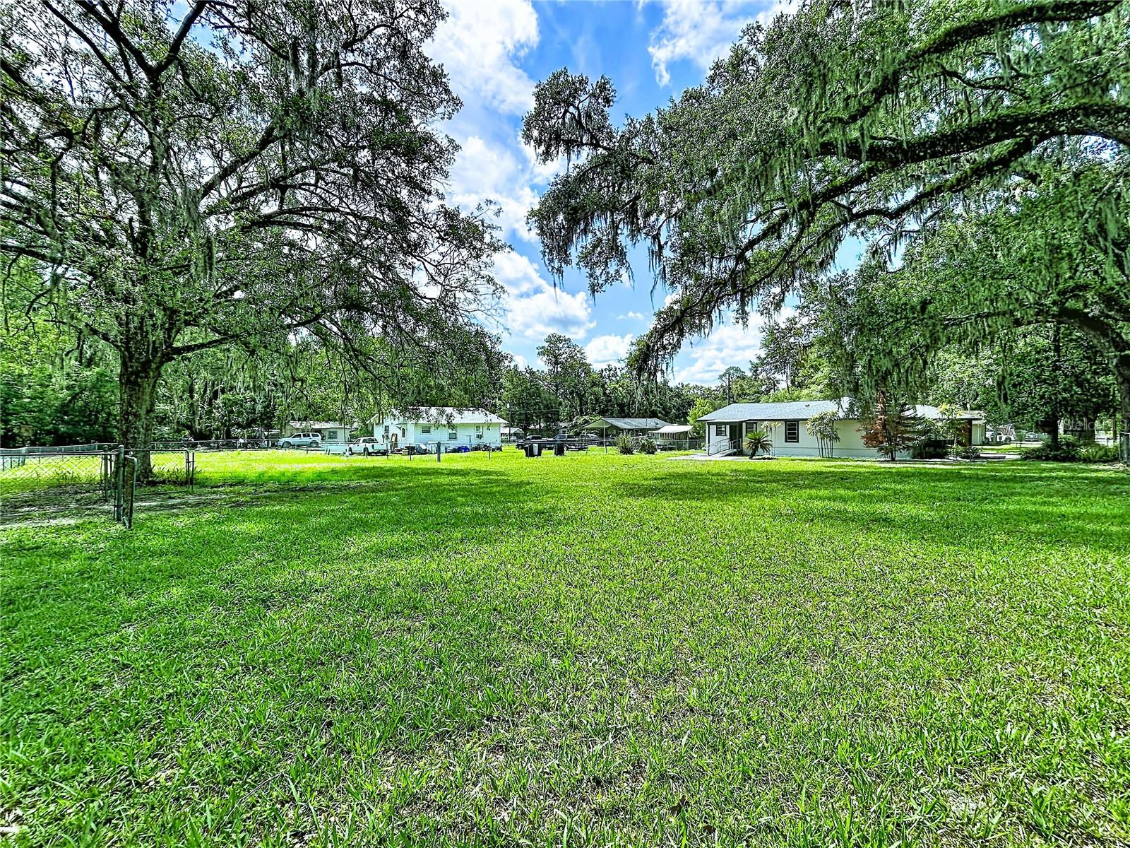 SNOW CAPS - Residential