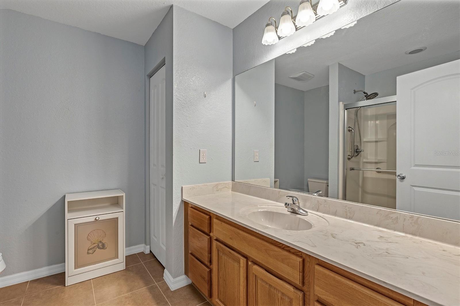 FLORIDA HIGHLANDS AND MARION OAKS - Residential