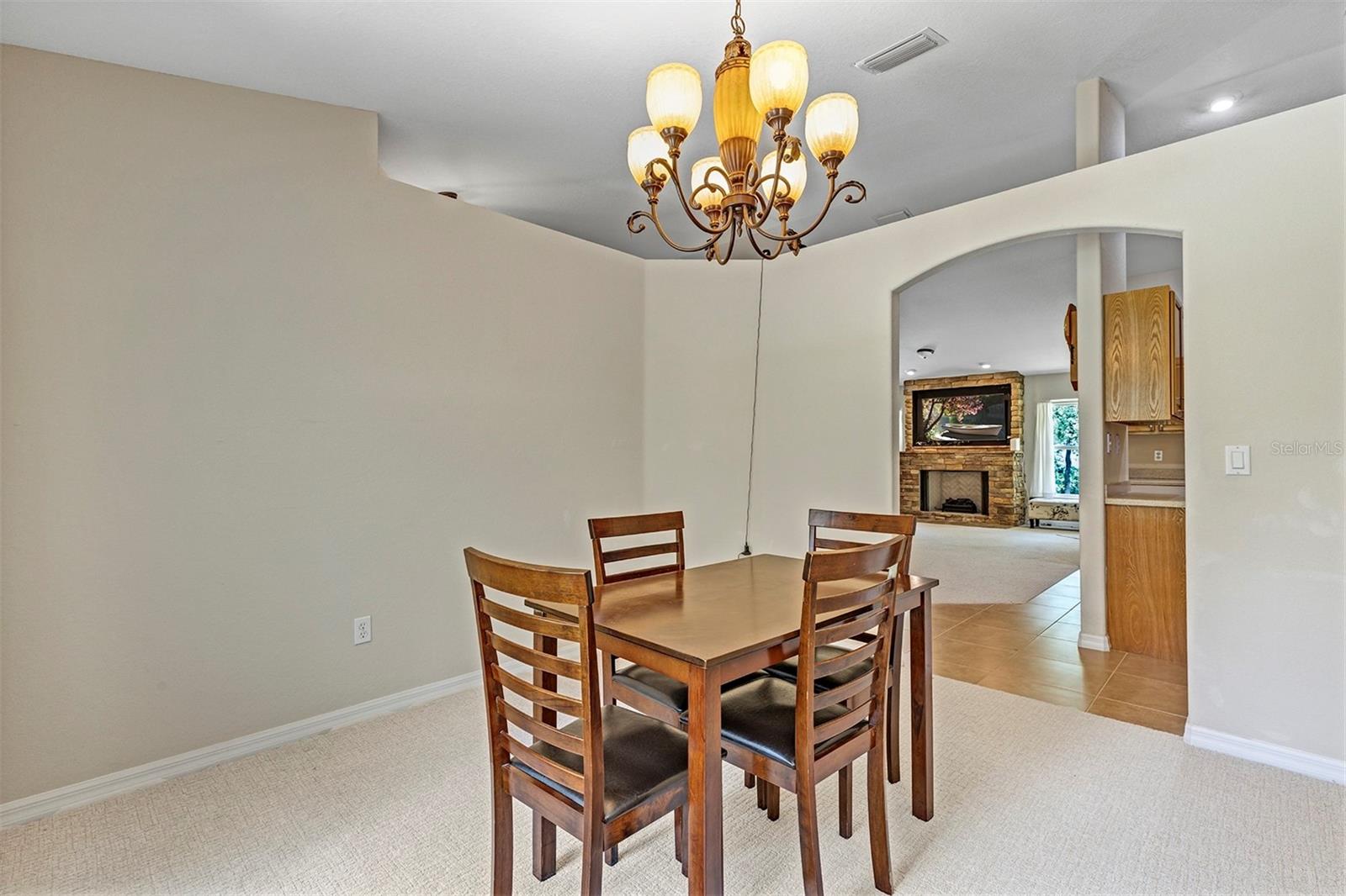 FLORIDA HIGHLANDS AND MARION OAKS - Residential