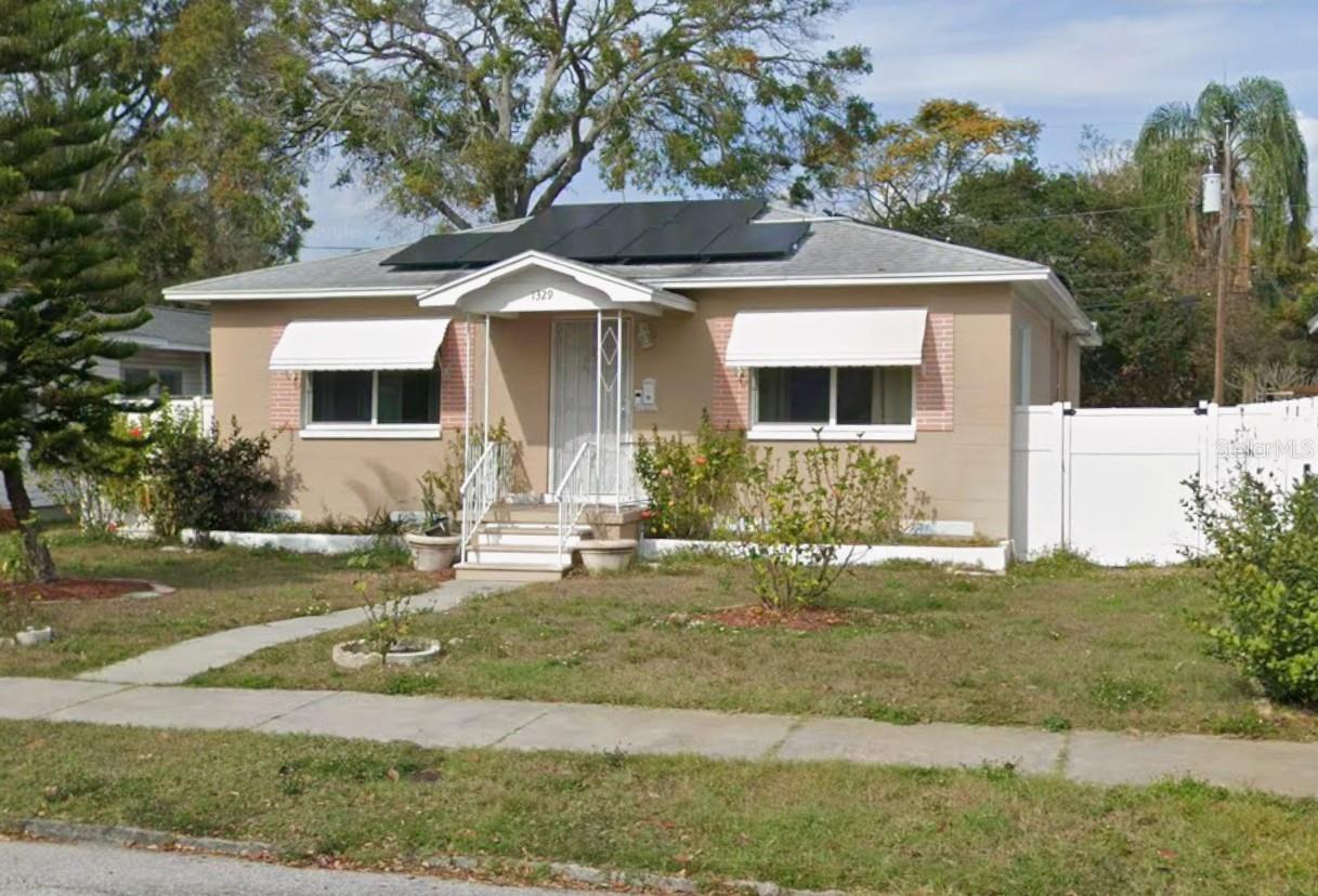 Minutes from Downtown! Exceptional 4/2 in a prime, non-flood zone location.  Features include an updated kitchen, flooring throughout, windows, and a large private backyard.  Nestled in a quiet neighborhood walking distance to parks and the 4th St N dining district.  Easy access to beaches and I-275. Washer/dryer included.  Family friendly.  Experience the perfect blend of quiet residential living and urban convenience.  Schedule your tour today!
