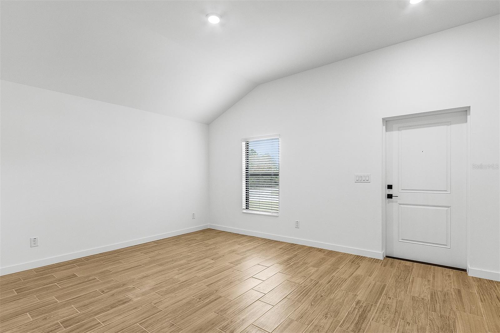 1572 - PORT CHARLOTTE SUB 25 - Residential