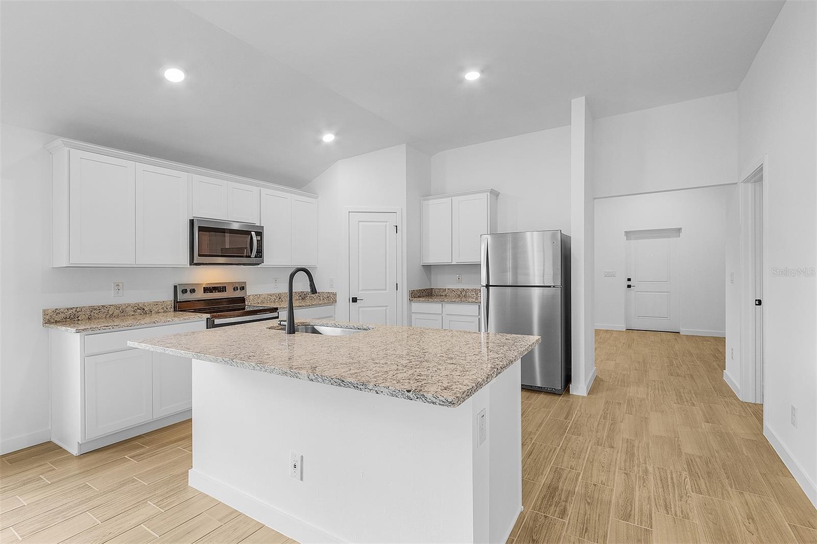 1572 - PORT CHARLOTTE SUB 25 - Residential