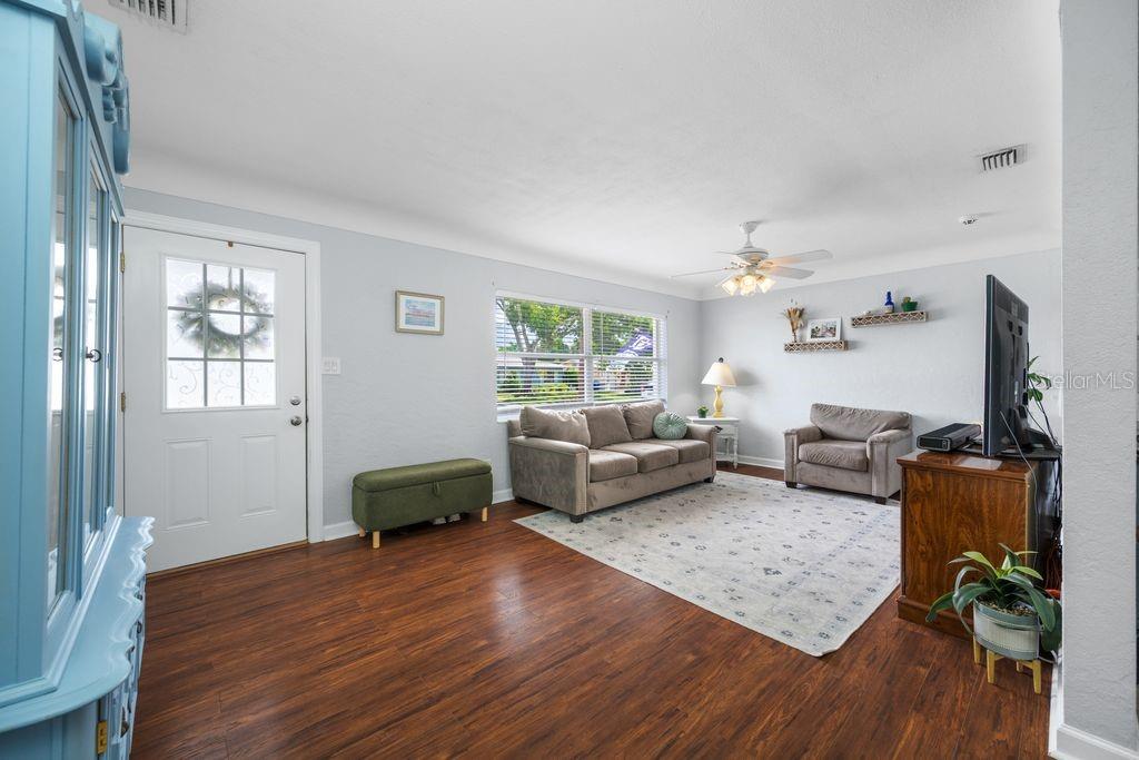 TERESA GARDENS - Residential