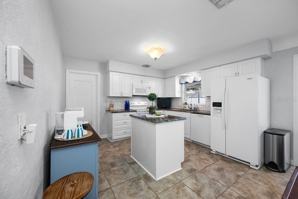 TERESA GARDENS - Residential