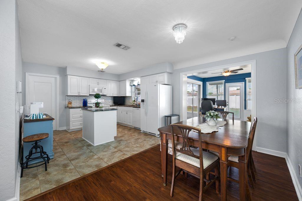 TERESA GARDENS - Residential