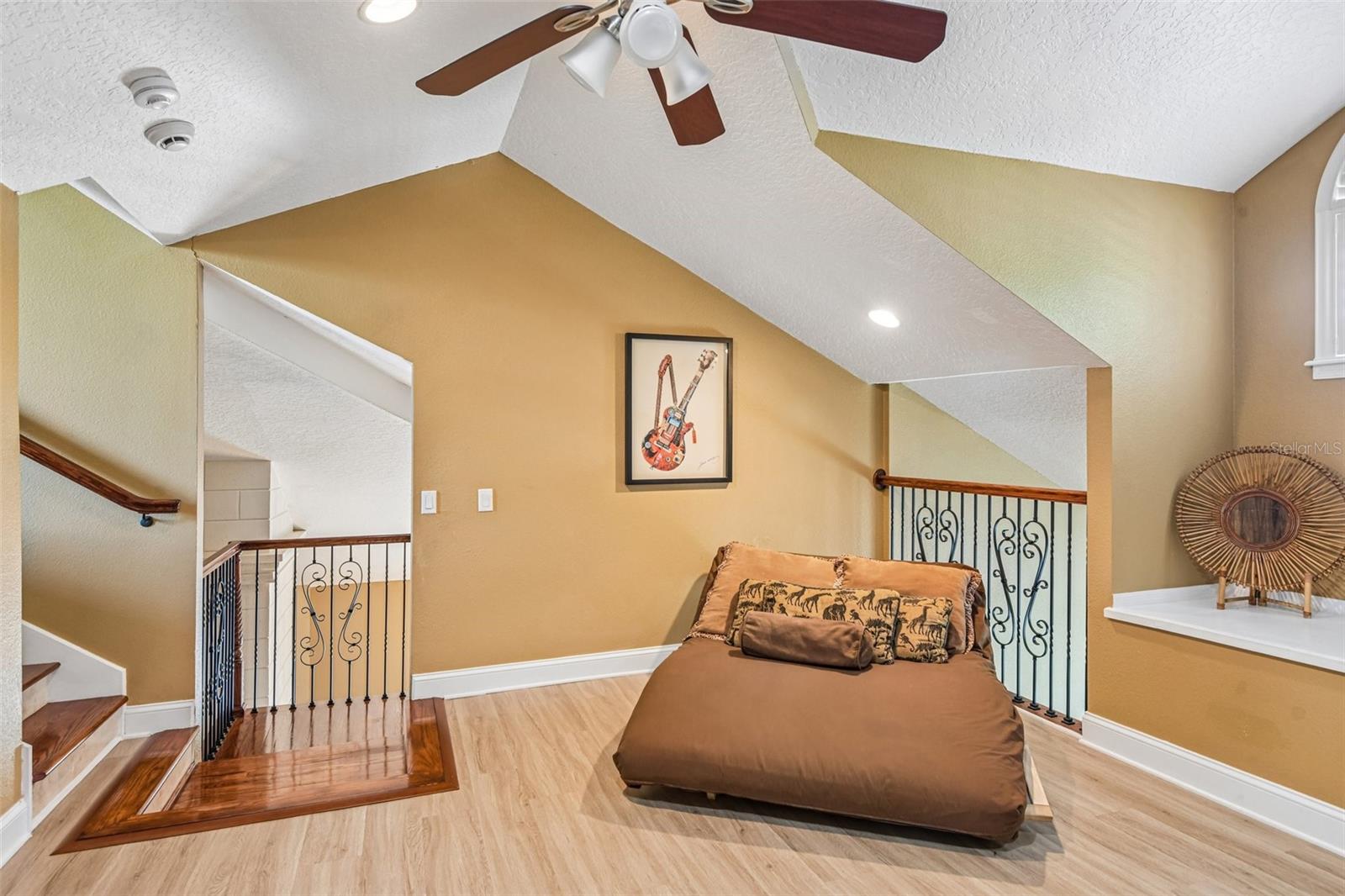 LAKE TARPON ESTATES - Residential