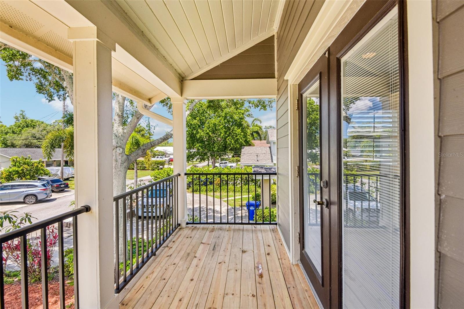 LAKE TARPON ESTATES - Residential