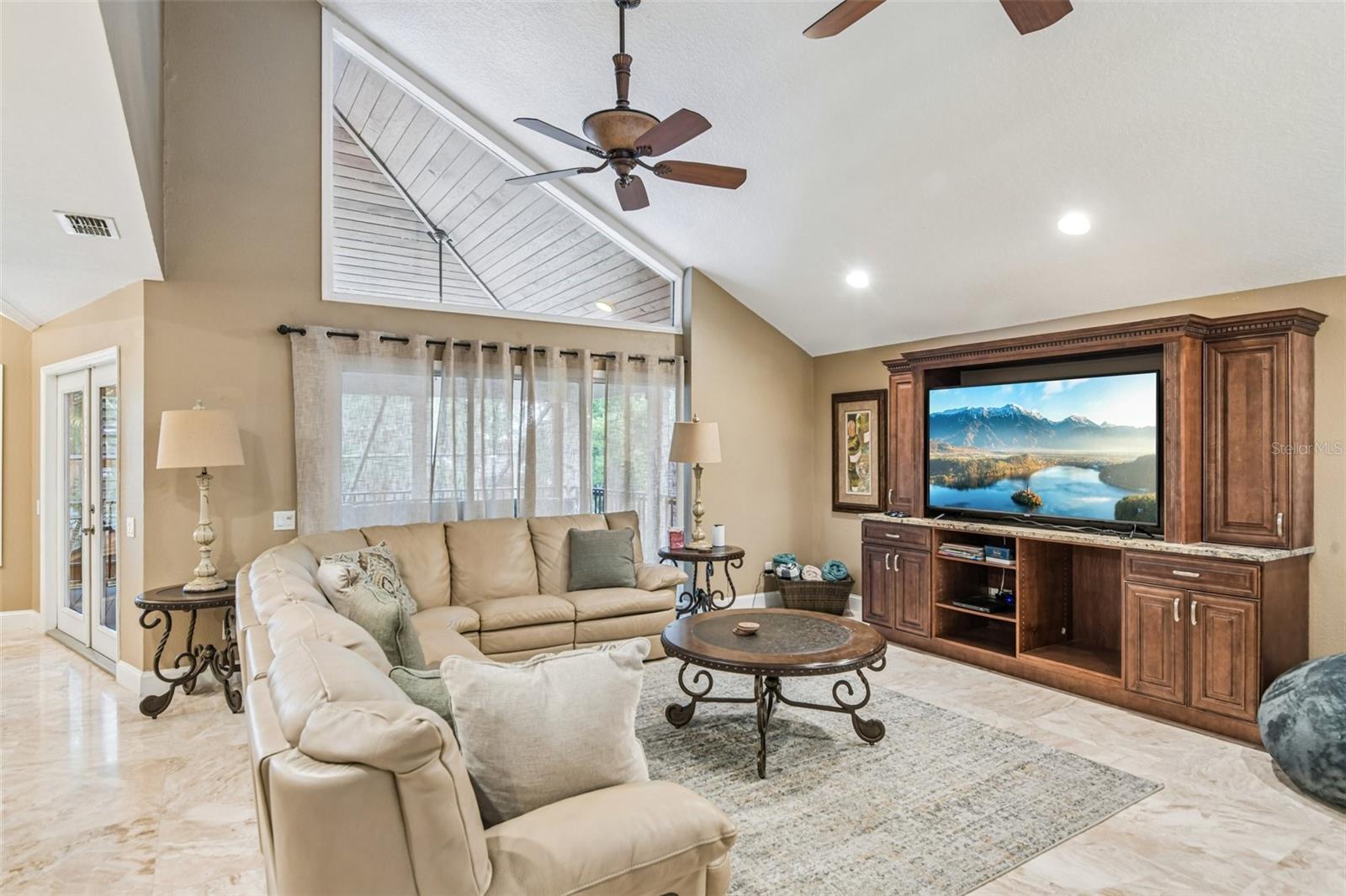 LAKE TARPON ESTATES - Residential