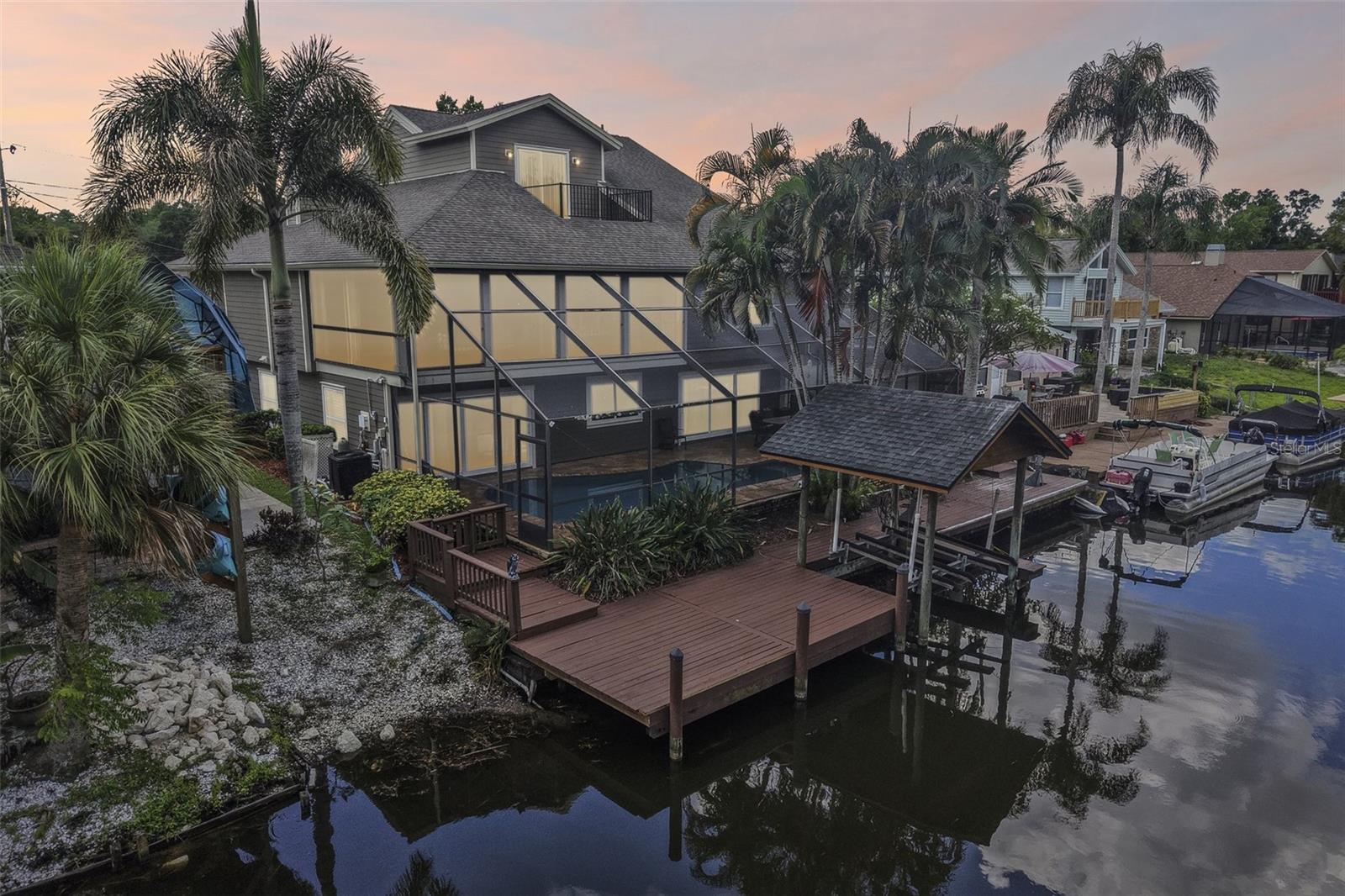 LAKE TARPON ESTATES - Residential